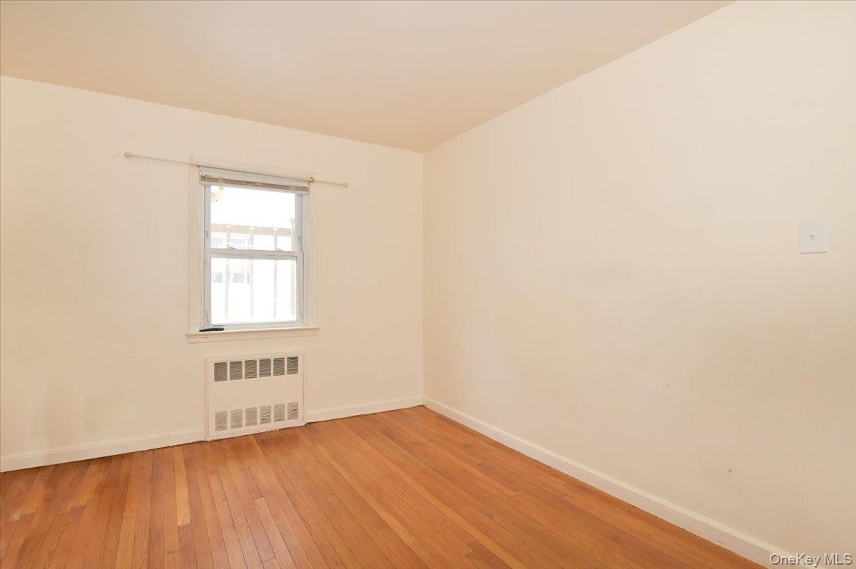 #7 photo, 14112 250th Street, Rosedale , NY 11422