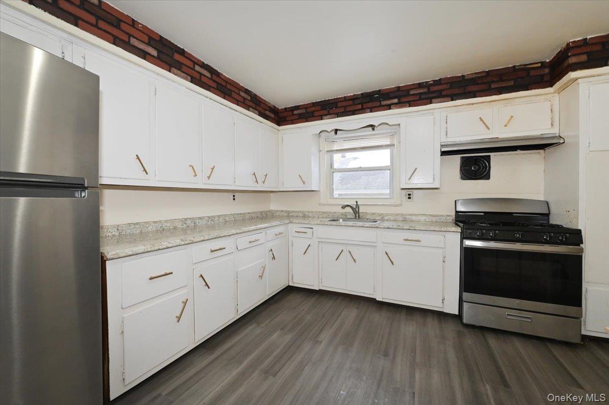 #8 photo, 14112 250th Street, Rosedale , NY 11422