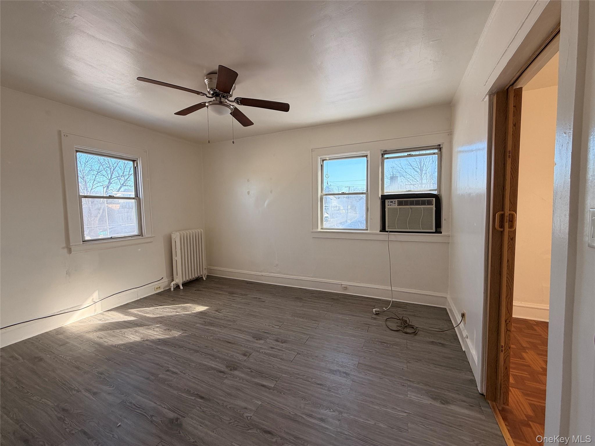 #6 photo, 4502 169th Street, फ्लशिंग Flushing , NY 11358