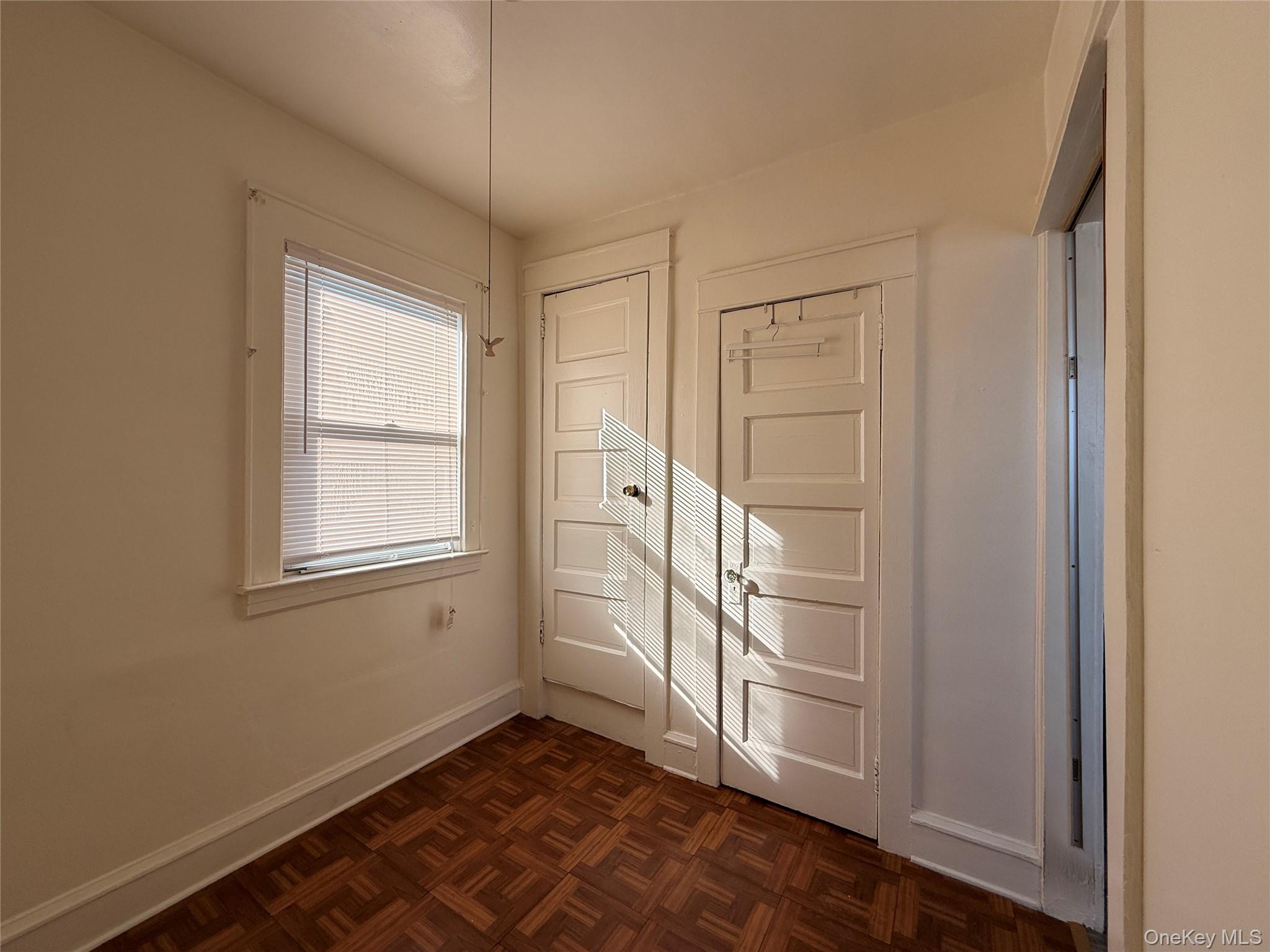 #7 photo, 4502 169th Street, फ्लशिंग Flushing , NY 11358