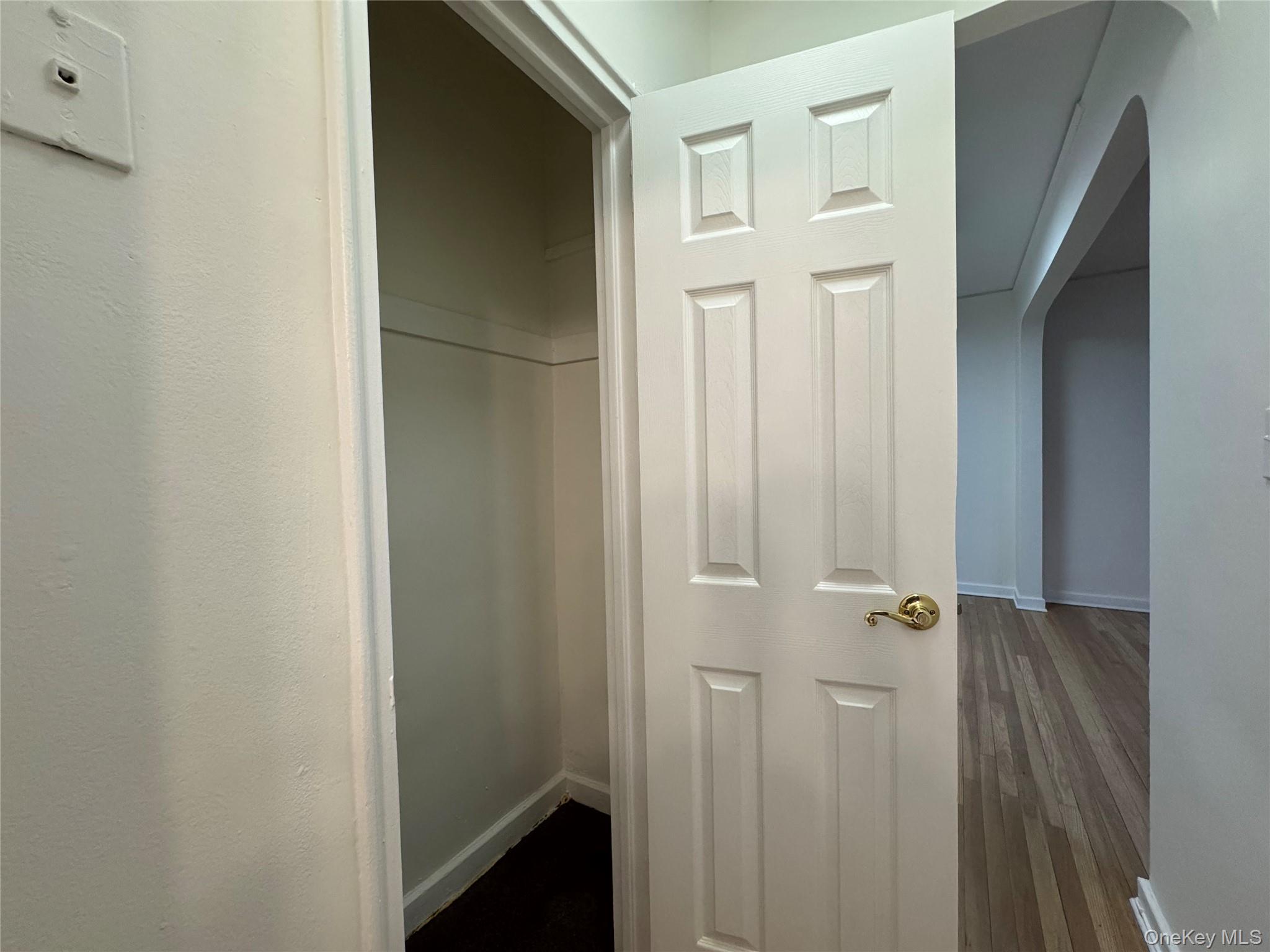 #12 photo, 6735 Yellowstone Boulevard, 뉴욕퀸즈 Forest Hills , NY 11375