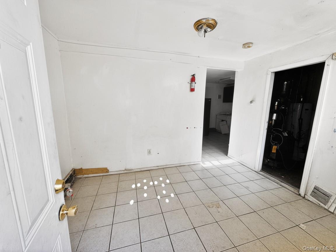 #14 photo, 108 Suffolk Avenue, מחוז סאפוק Brentwood , NY 11717