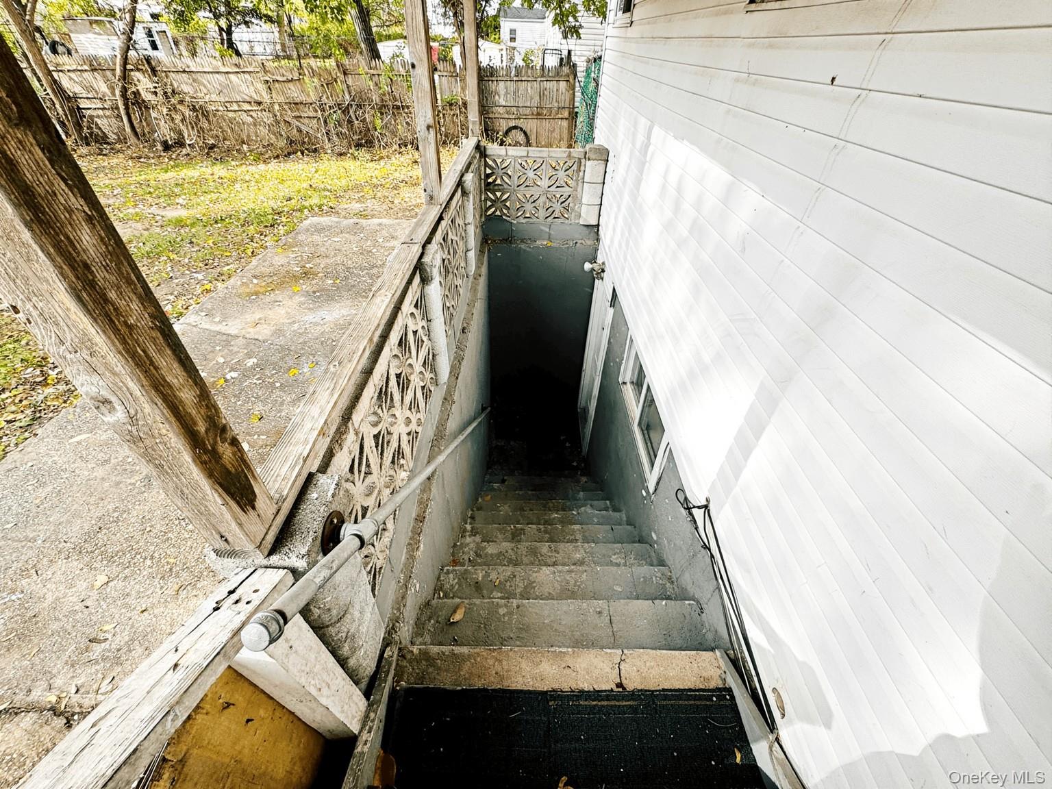 #18 photo, 108 Suffolk Avenue, מחוז סאפוק Brentwood , NY 11717