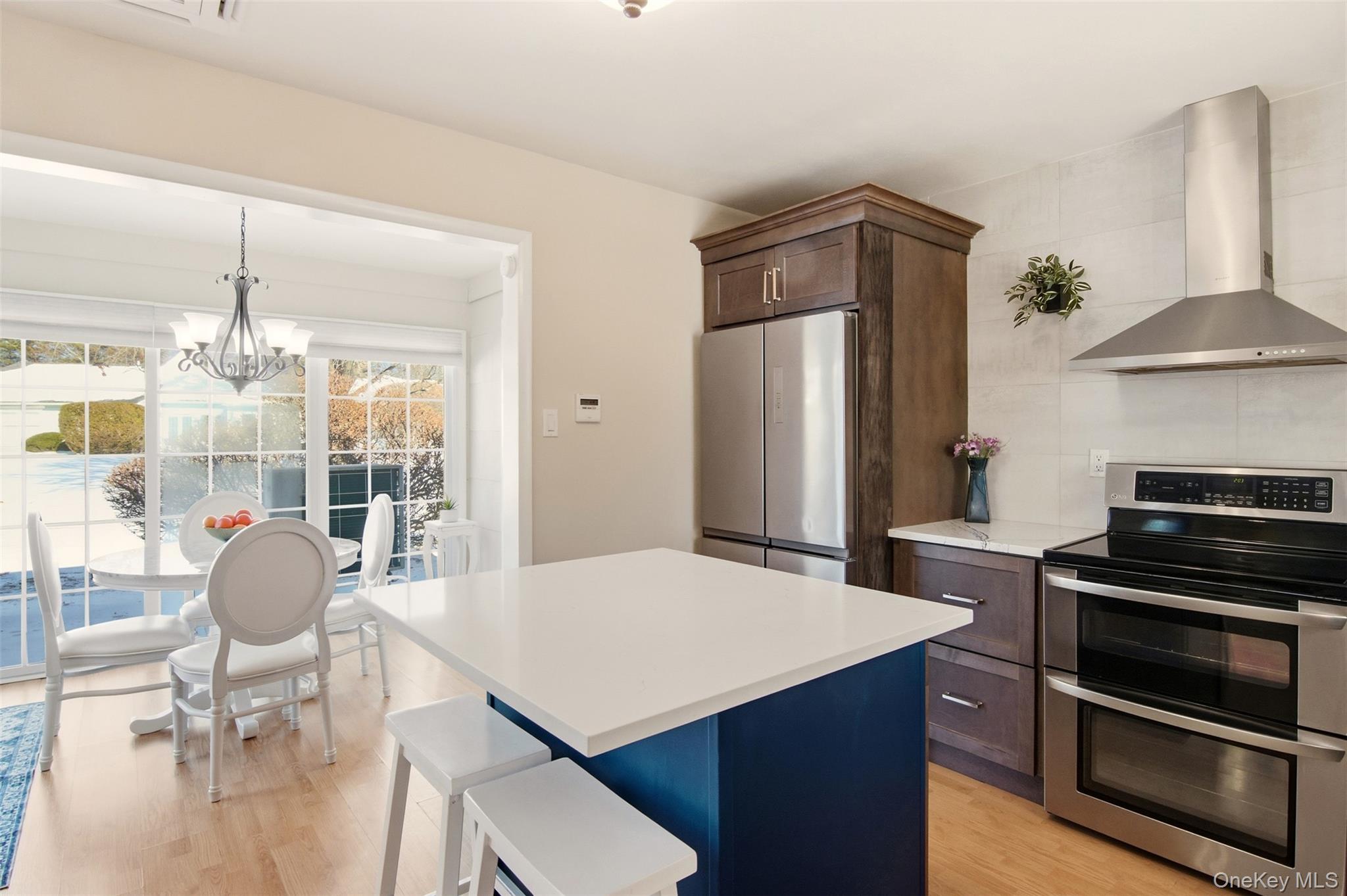 #13 photo, 27 Hearthside Drive, Mount Sinai , NY 11766