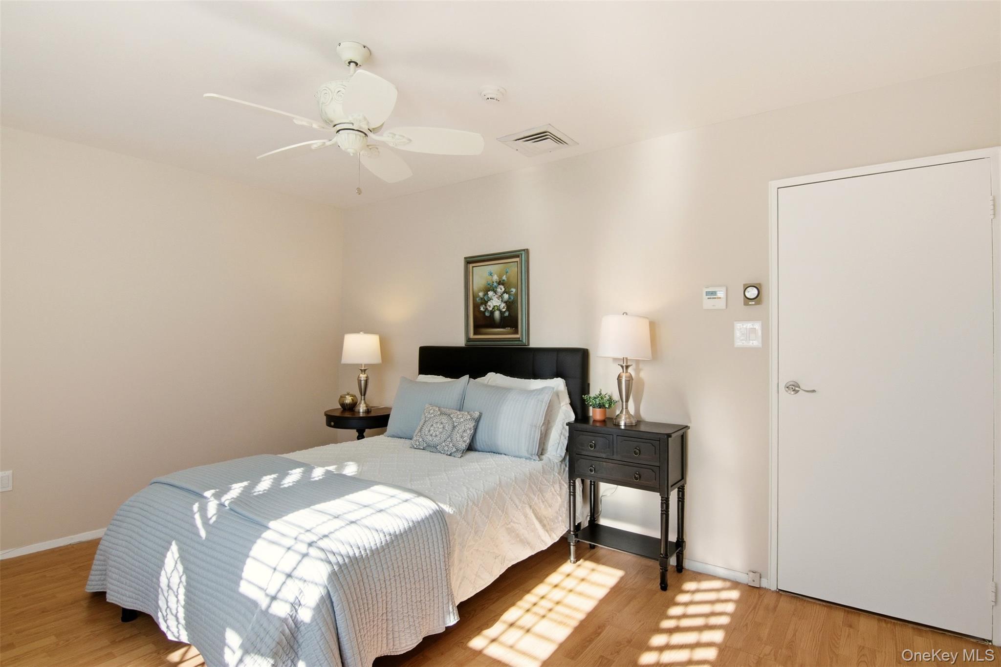 #18 photo, 27 Hearthside Drive, Mount Sinai , NY 11766