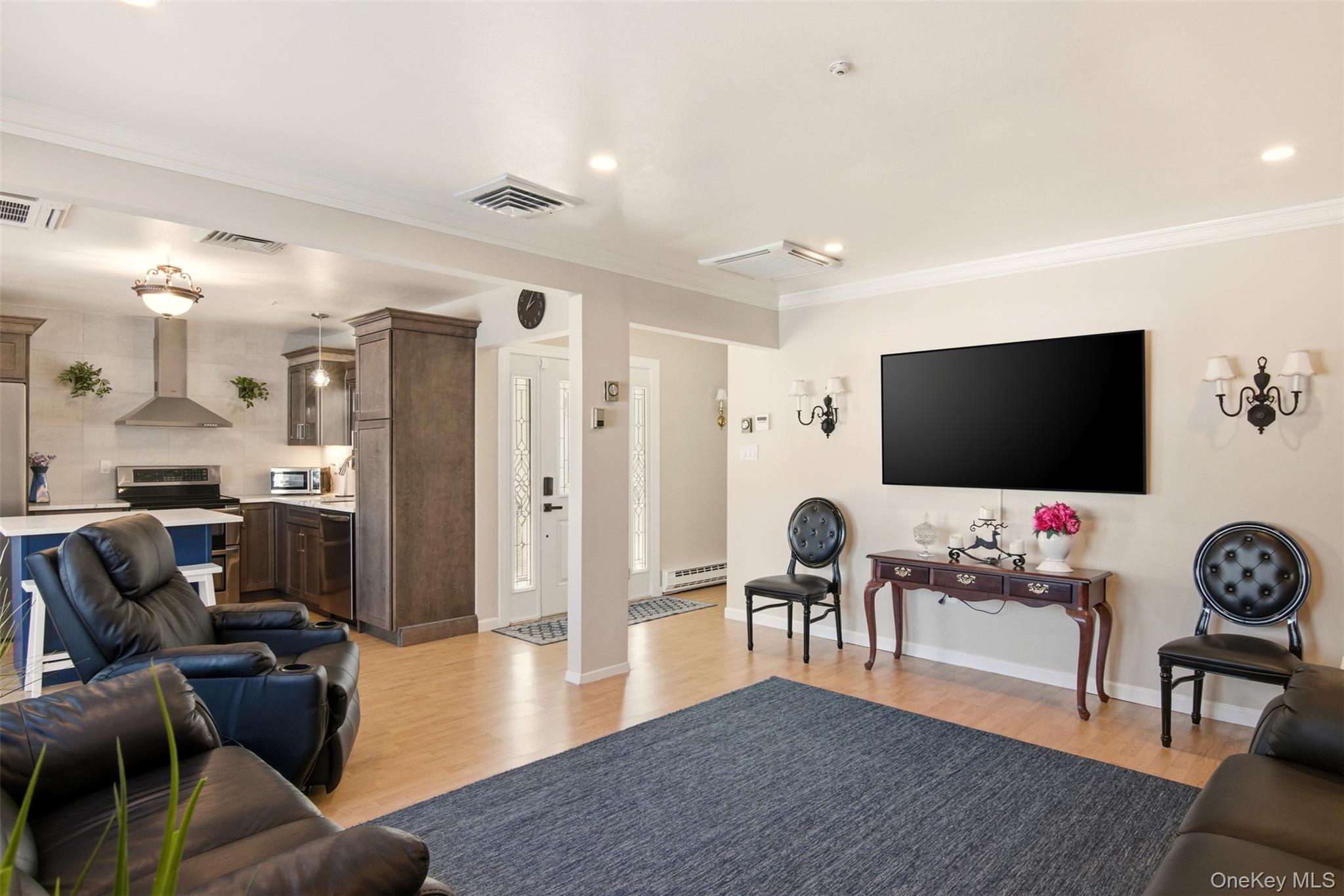 #6 photo, 27 Hearthside Drive, Mount Sinai , NY 11766