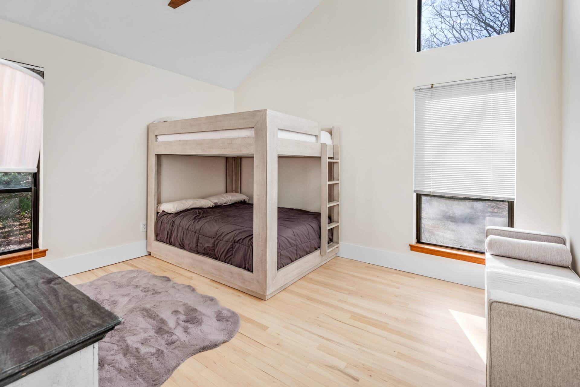 #18 photo, 29 BLUE JAY WAY, East Hampton , NY 11937