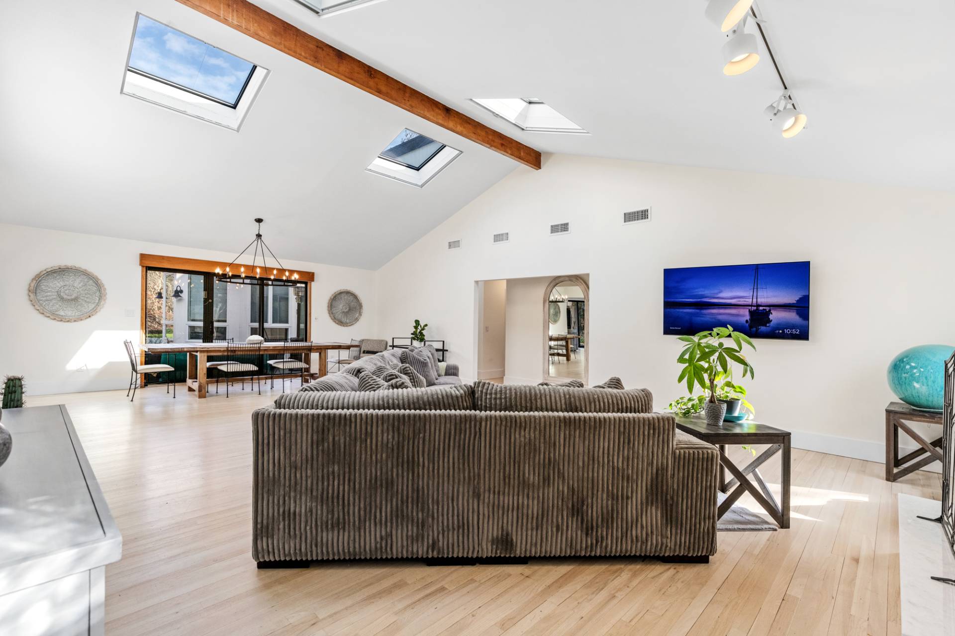 #8 photo, 29 BLUE JAY WAY, East Hampton , NY 11937