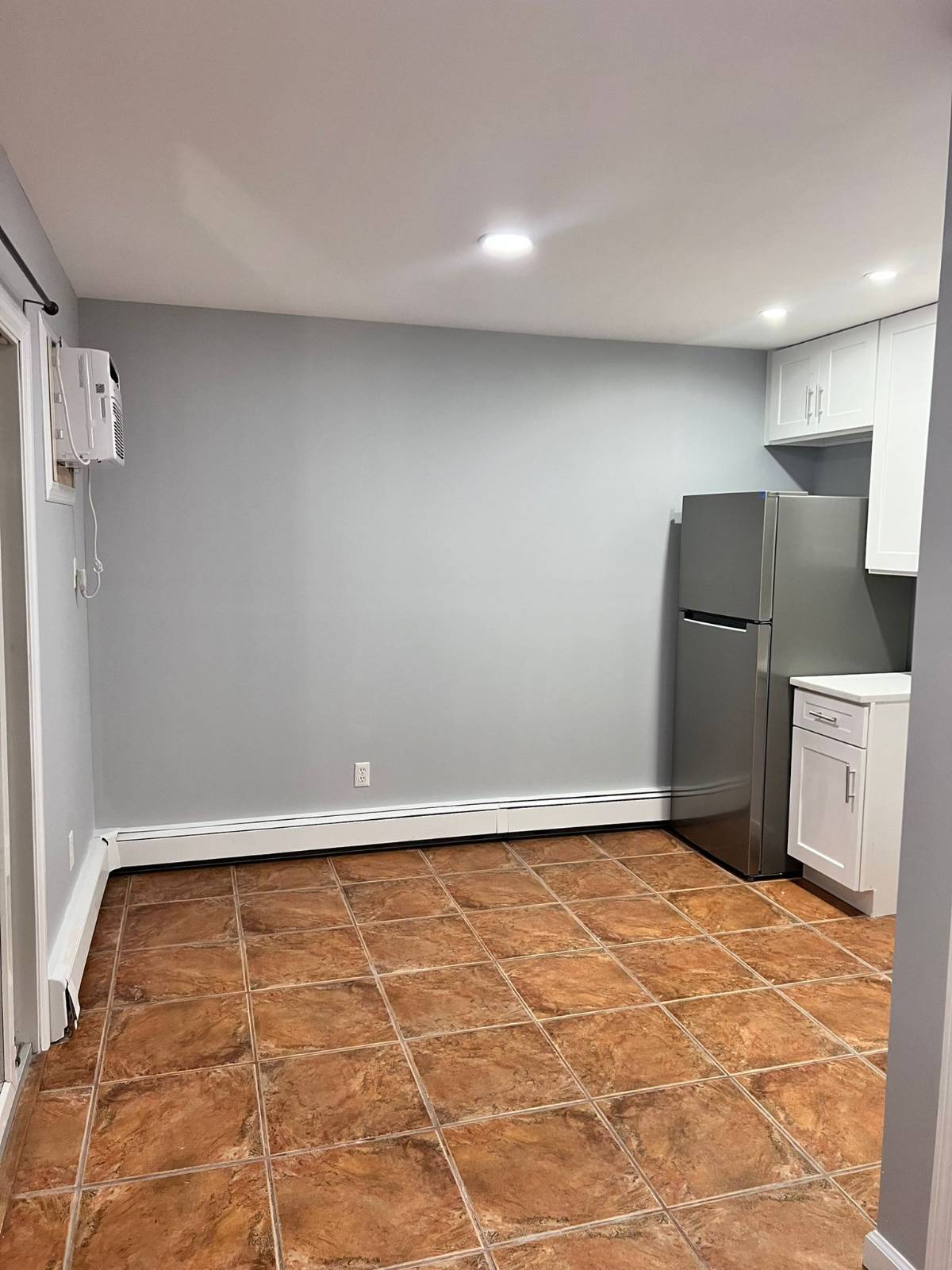 #4 photo, ** Sycamore Ln, Нассау ‖ Levittown , NY 11756