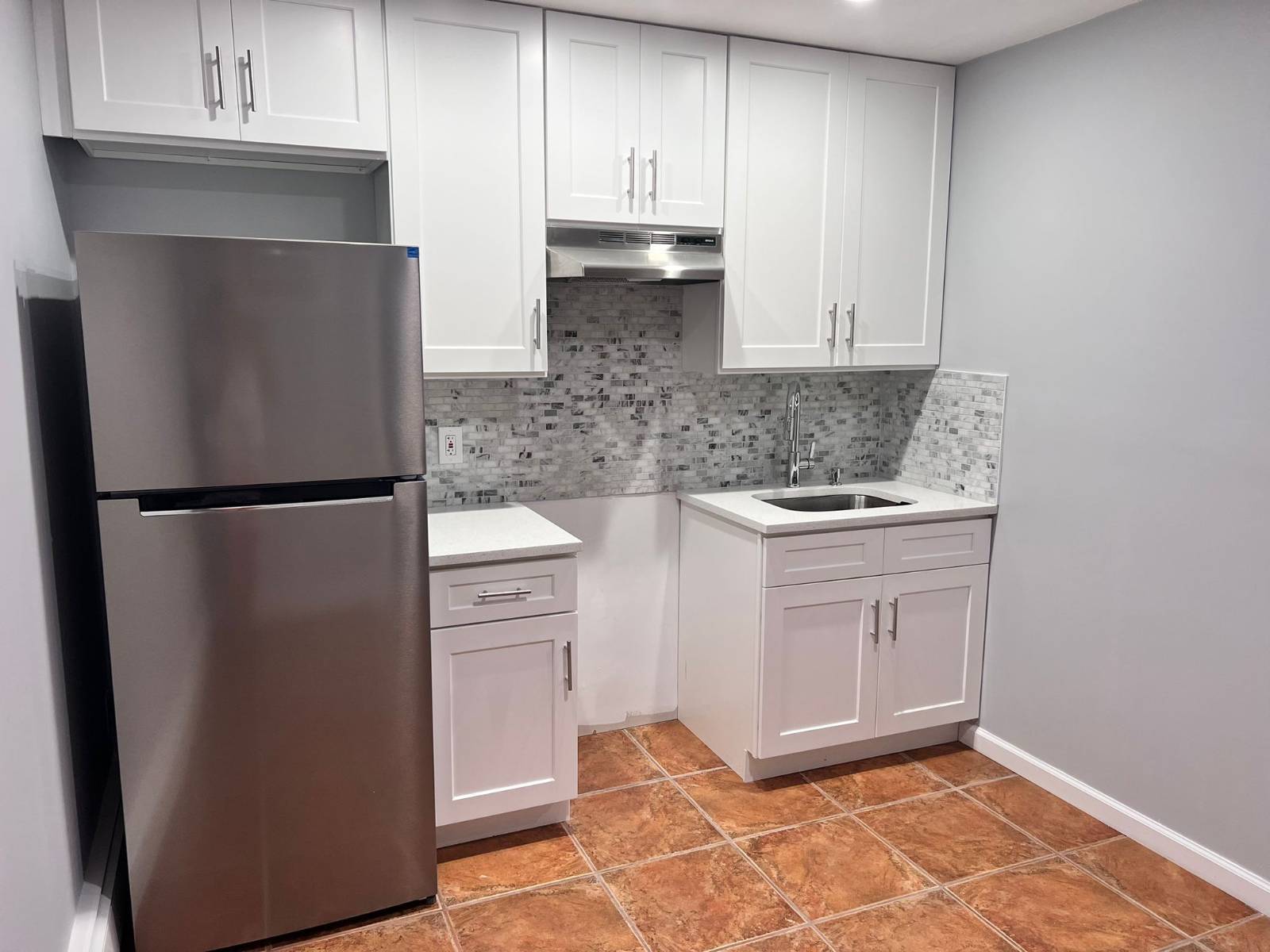 #5 photo, ** Sycamore Ln, Нассау ‖ Levittown , NY 11756