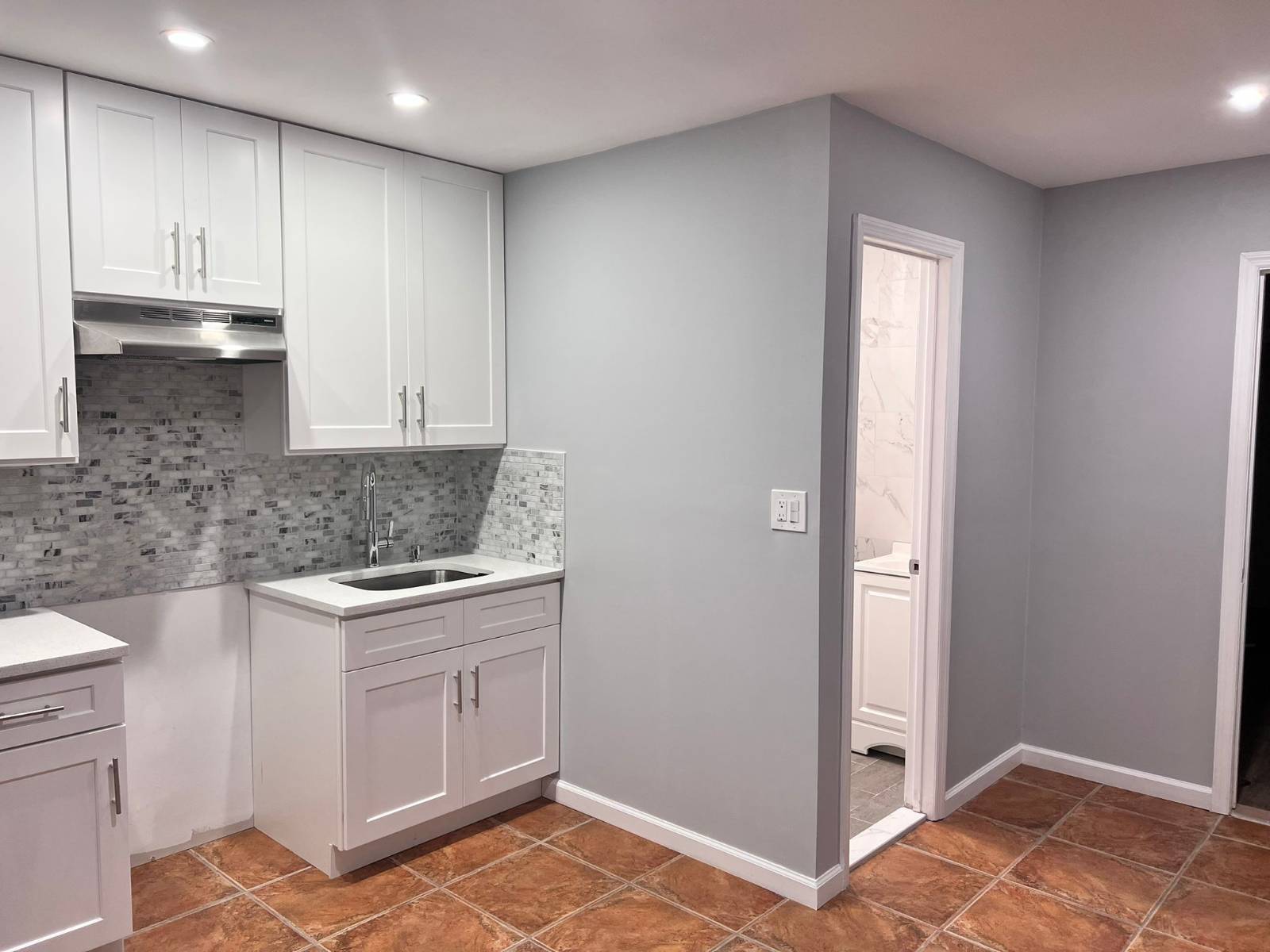 #6 photo, ** Sycamore Ln, Нассау ‖ Levittown , NY 11756