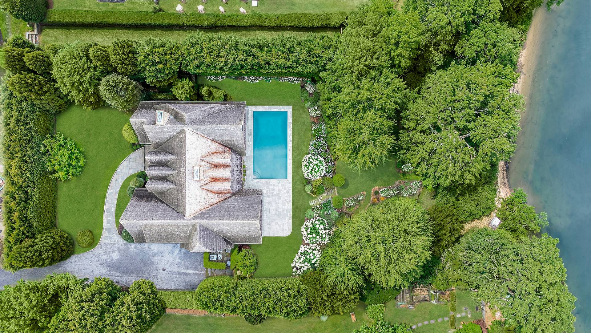 #46 photo, 7 Kellis Way, सफ़ोक काउंटी Bridgehampton , NY 11932