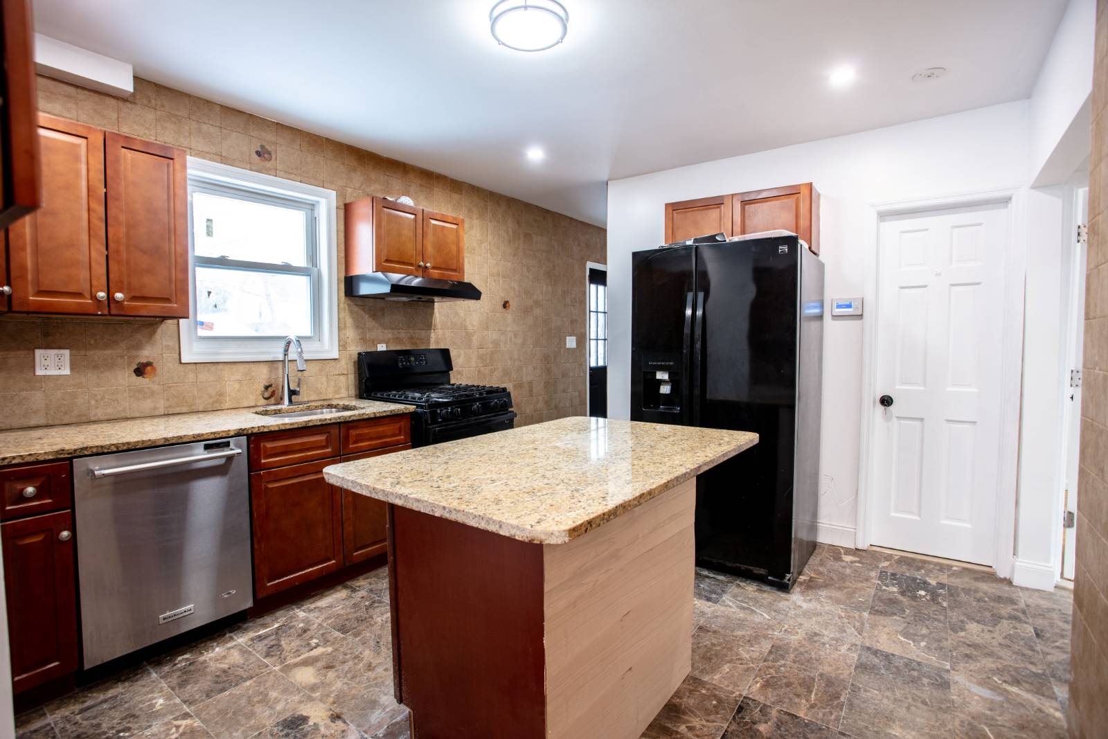 #5 photo, 222 Lowell Ave, First Floor Apt., Floral Park , NY 11001