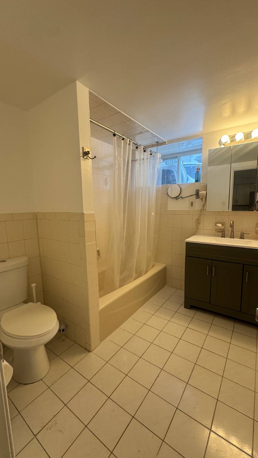 #11 photo, 101 Sterling Ave, #1, Yonkers , NY 10704