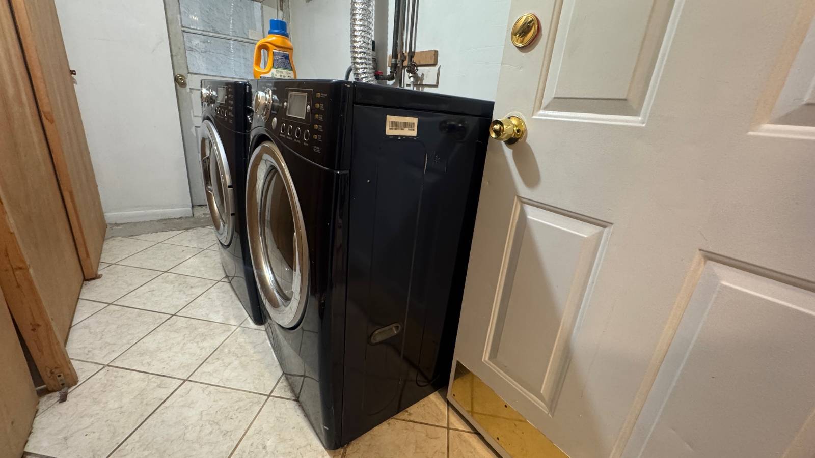 #12 photo, 101 Sterling Ave, #1, Yonkers , NY 10704