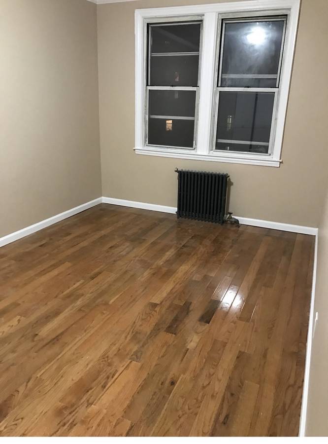 #4 photo, 45th Street & 28th Ave, Queens , NY 11103