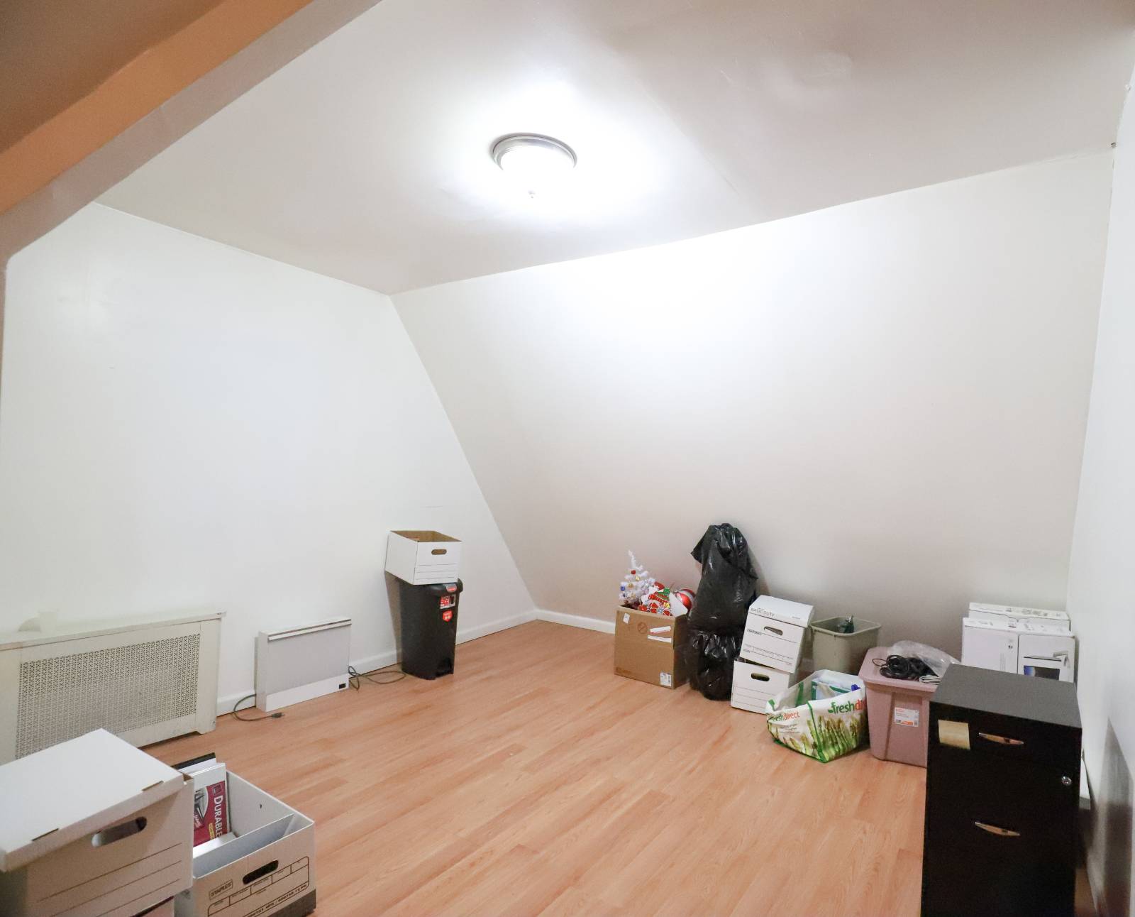 #15 photo, 116-14 Myrtle Ave, קווינס Richmond Hill , NY 11418