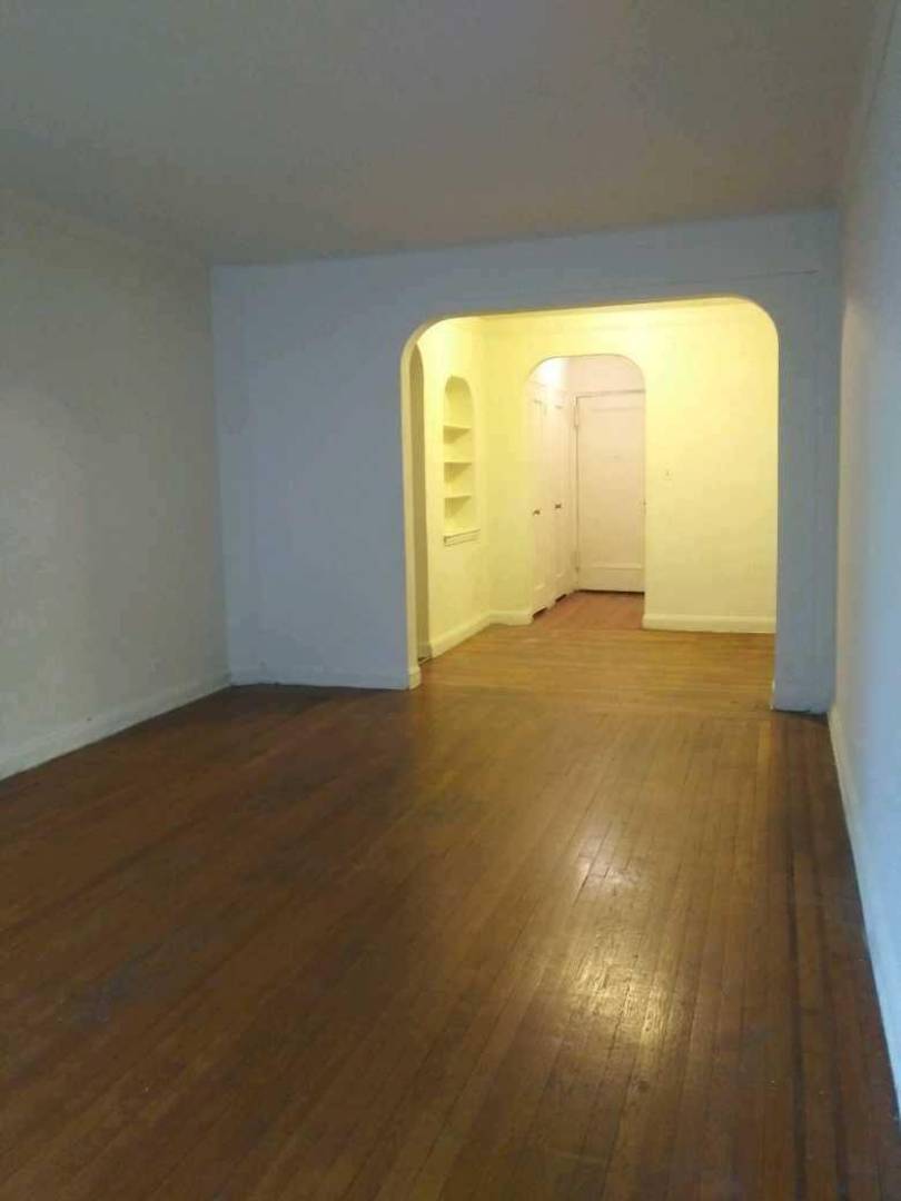 #3 photo, 92-1 Whitney ave, 皇后区 艾姆赫斯特 Elmhurst , NY 11373