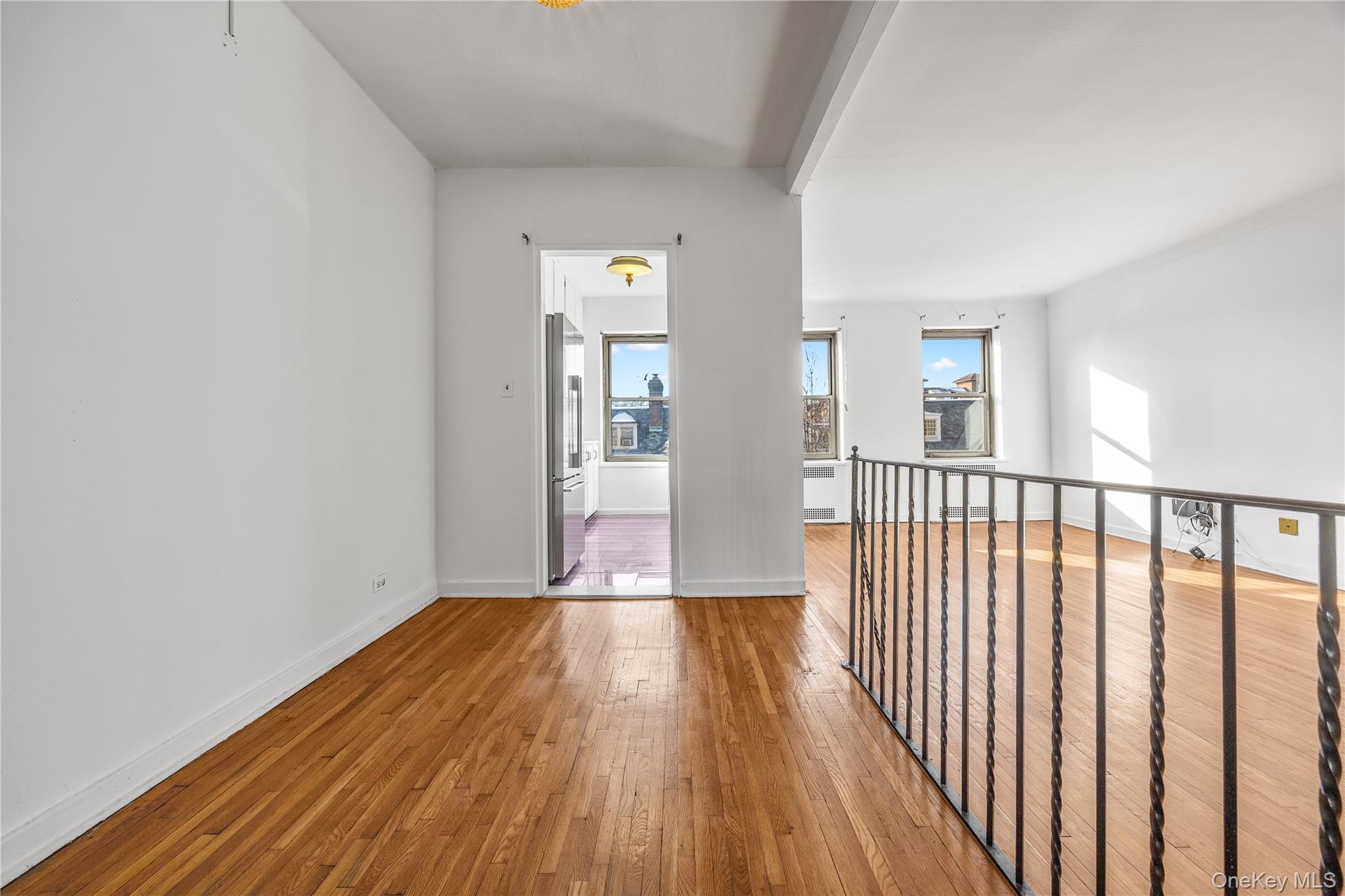 #11 photo, 34-41 85th Street, Куинс ‖ Jackson Heights , NY 11372