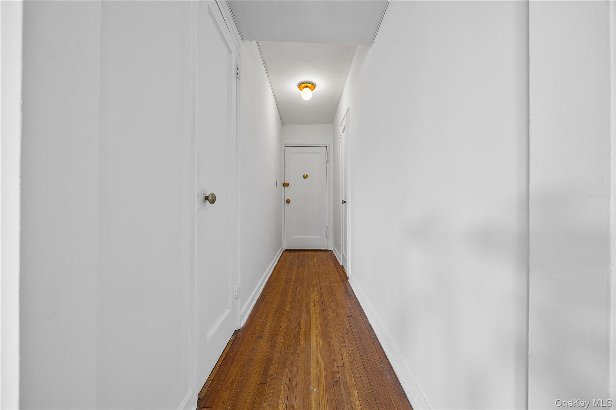 #8 photo, 34-41 85th Street, Куинс ‖ Jackson Heights , NY 11372