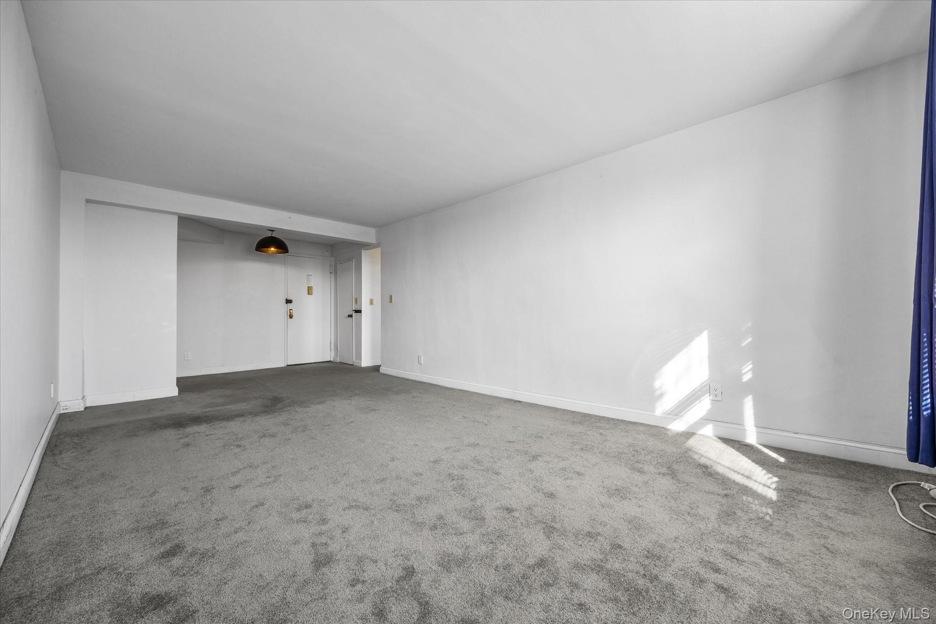 #6 photo, 39-76 57th Street, 皇后区 木边 Woodside , NY 11377