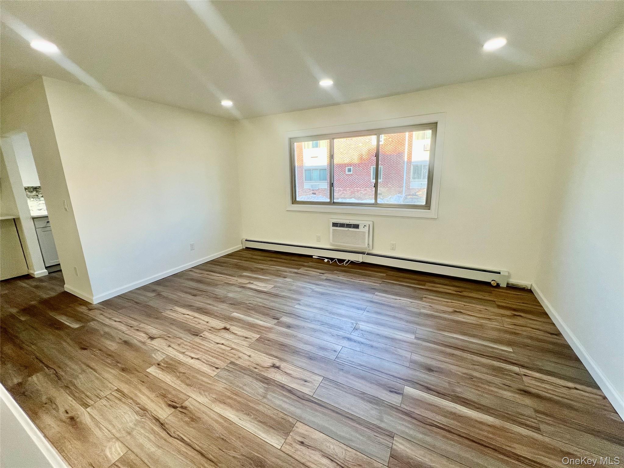 #4 photo, 2449I union Avenue, Islip , NY 11751