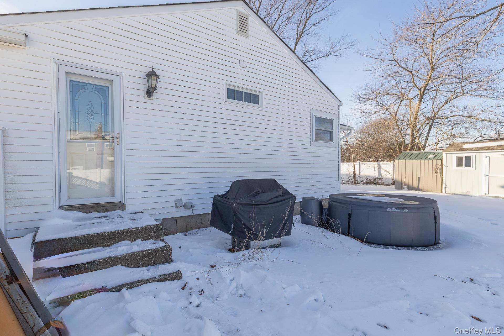 #15 photo, 3 Exeter Road, 东长岛 East Patchogue , NY 11772