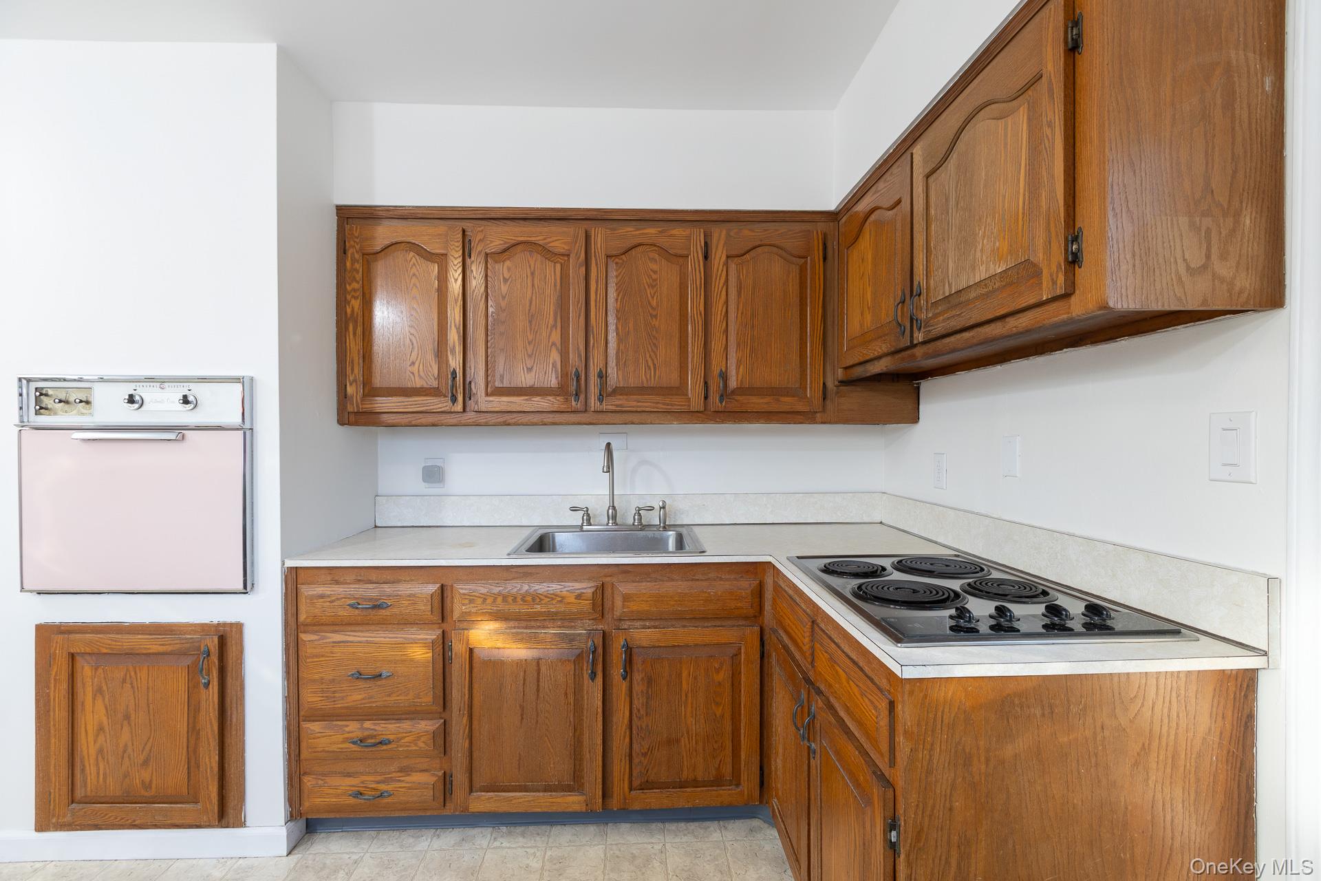 #4 photo, 3 Exeter Road, 东长岛 East Patchogue , NY 11772