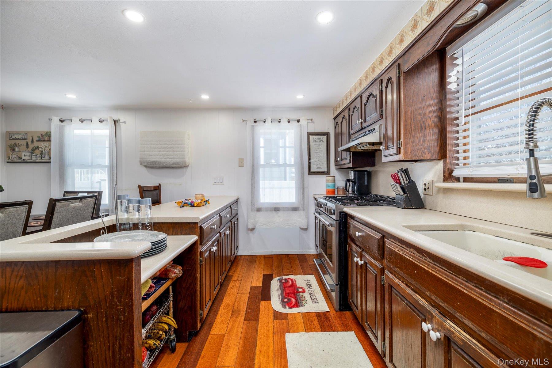 #12 photo, 982 Adams Street, Нассау ‖ Baldwin , NY 11510