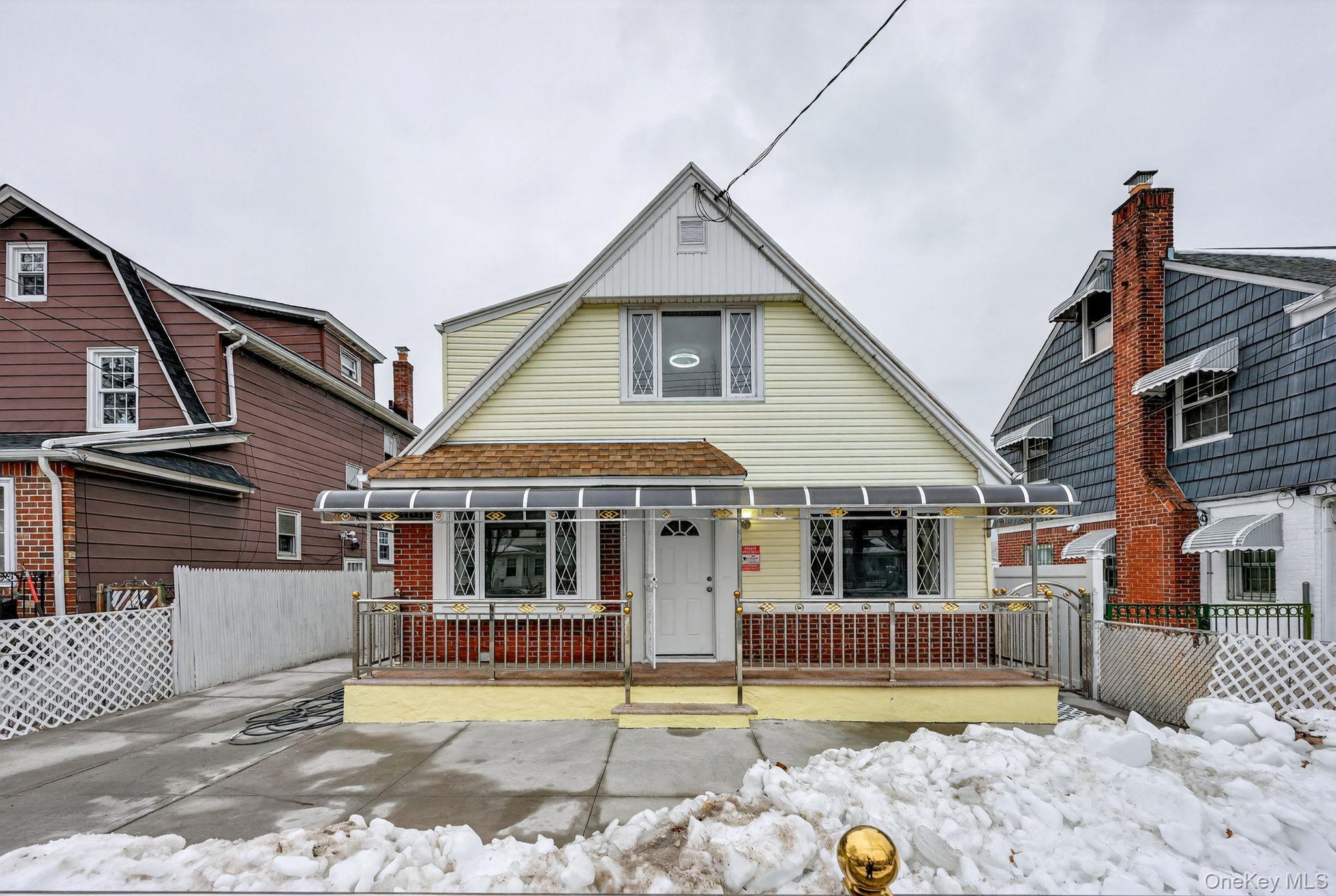 #1 photo, 10424 208th Street, Queens Village , NY 11429