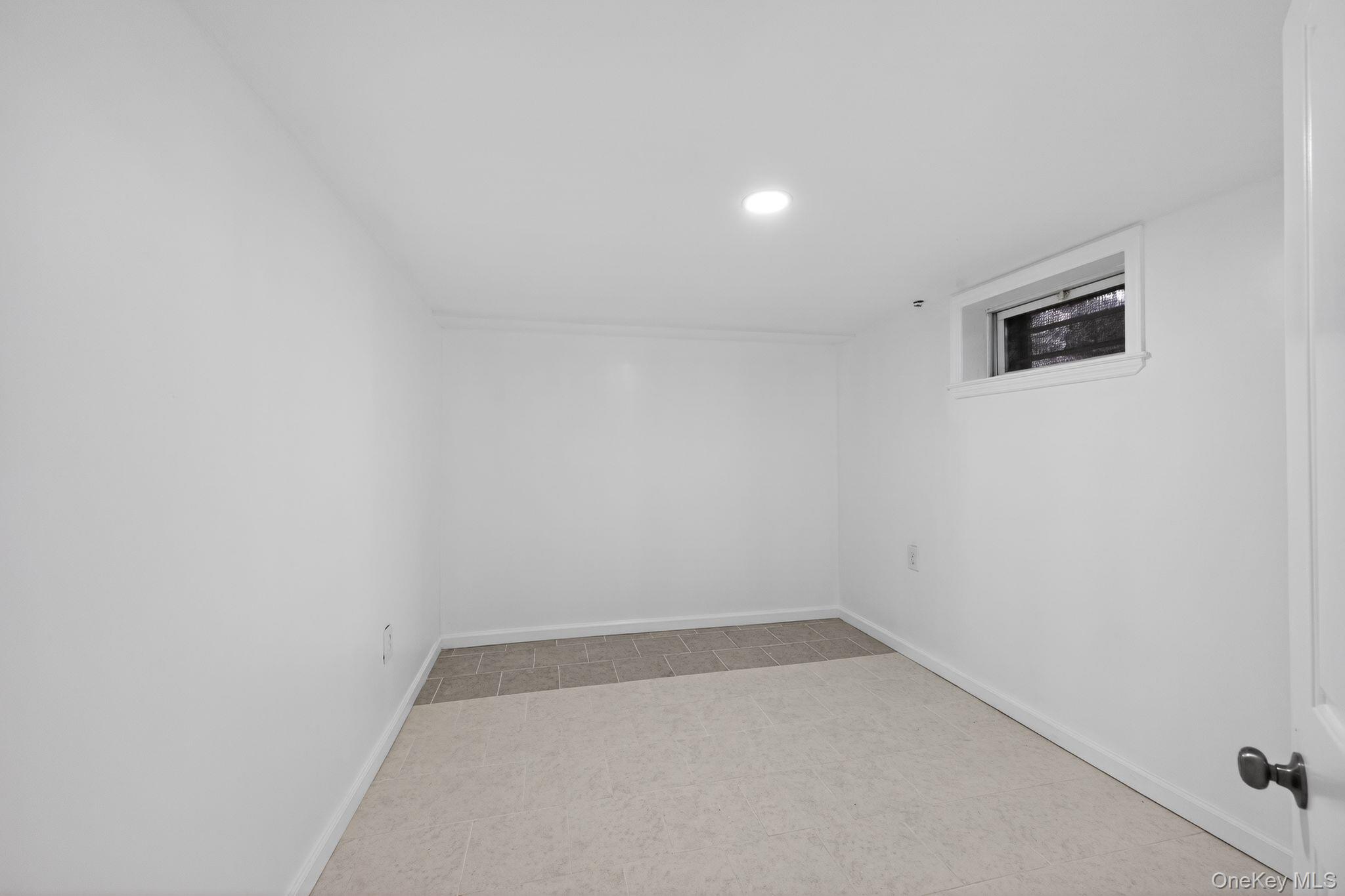 #20 photo, 10424 208th Street, Queens Village , NY 11429