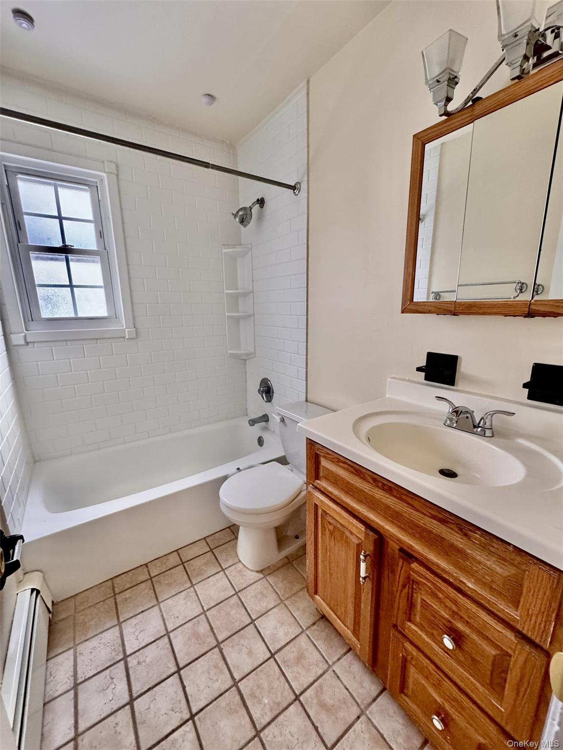 #10 photo, 7 Colonial Road, Beacon , NY 12508