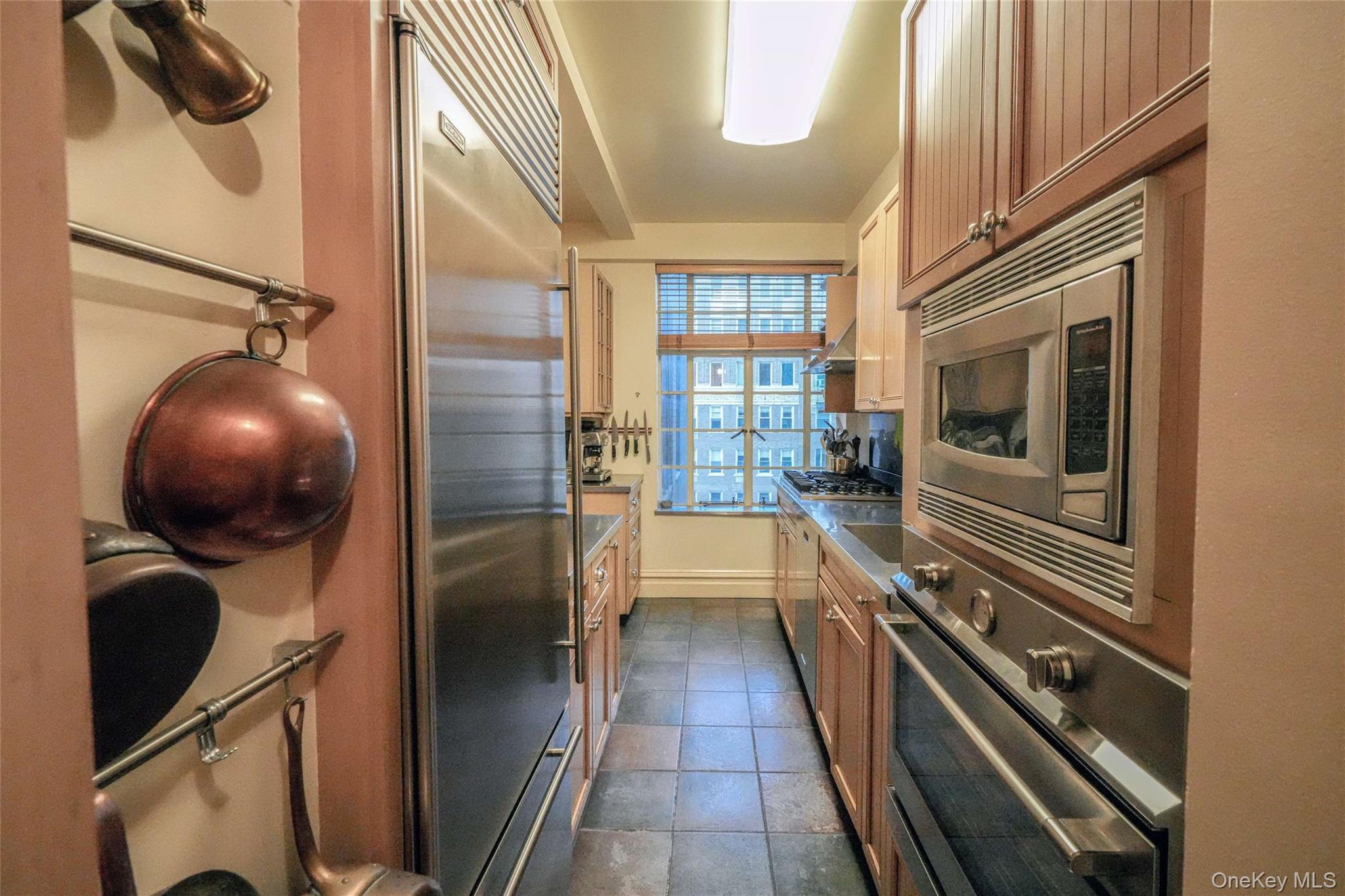 #13 photo, 320 Central Park West, New York (Manhattan) , NY 10025