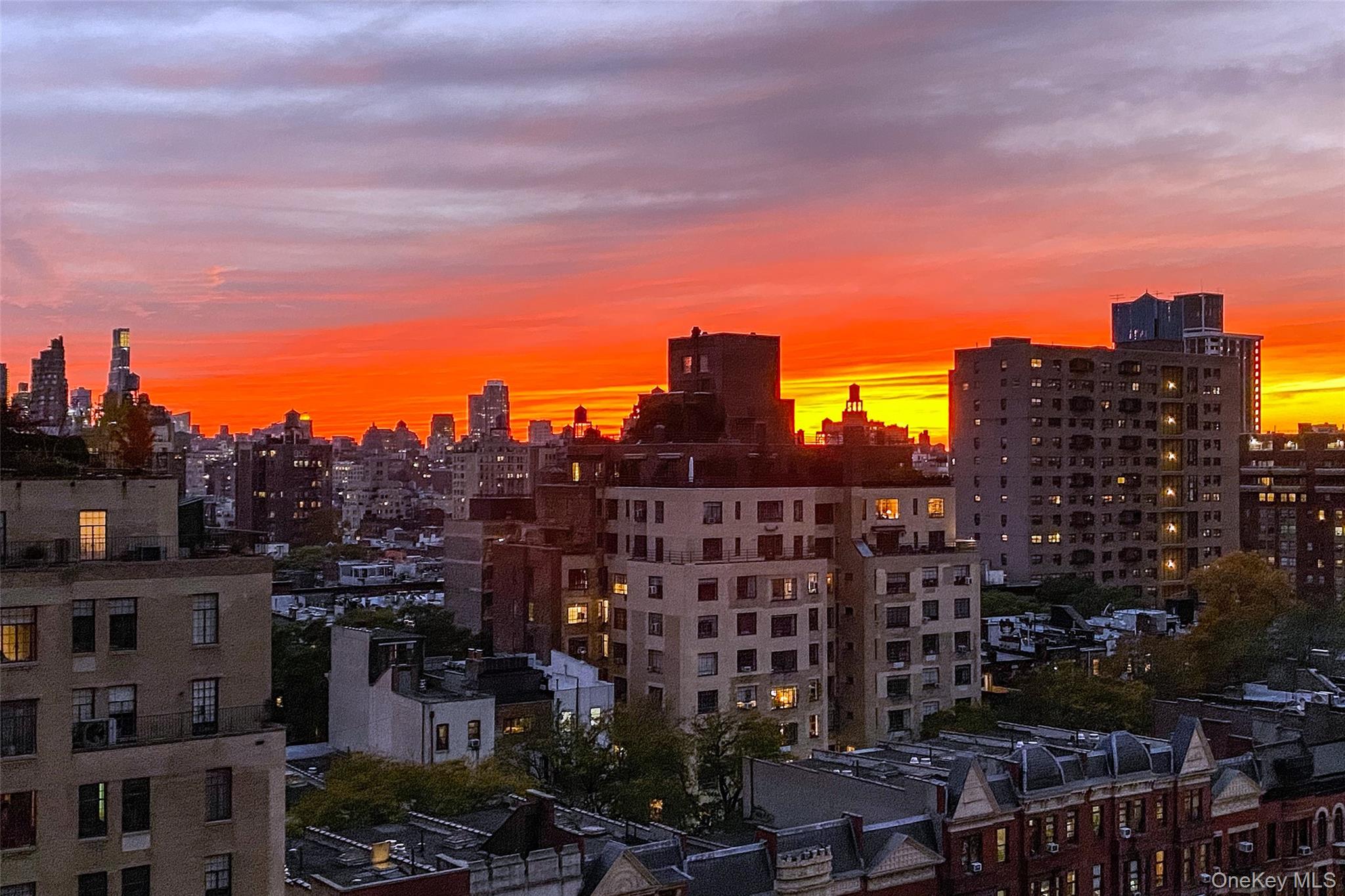 #16 photo, 320 Central Park West, New York (Manhattan) , NY 10025