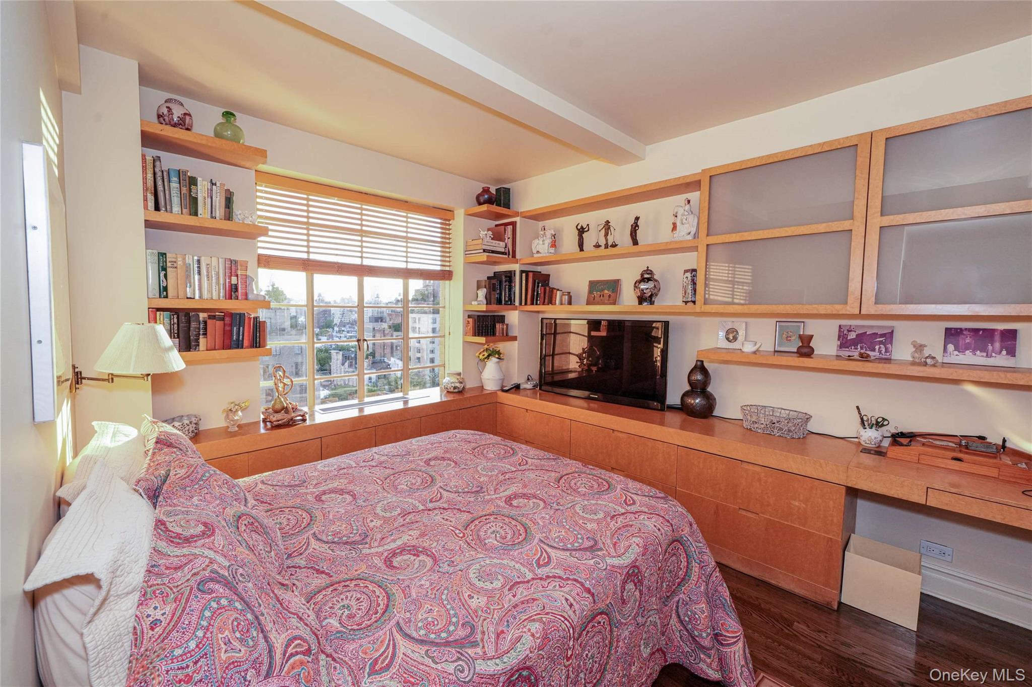 #9 photo, 320 Central Park West, New York (Manhattan) , NY 10025