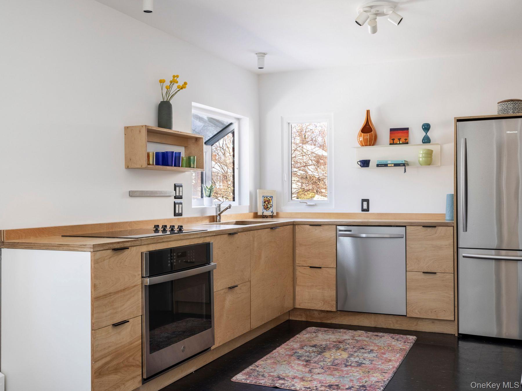 #8 photo, 2 Florence Street, Kingston , NY 12401