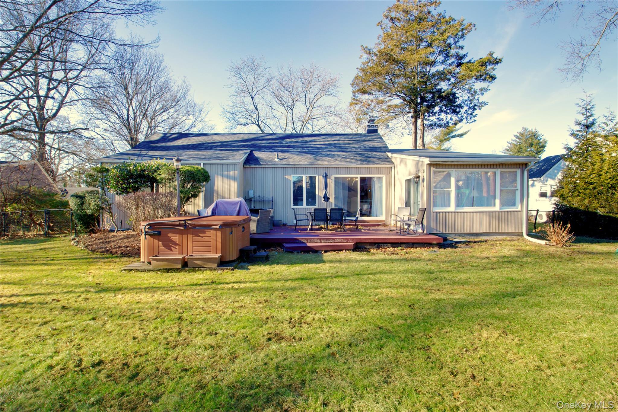 #18 photo, 26 Midland Road, East Hills , NY 11577