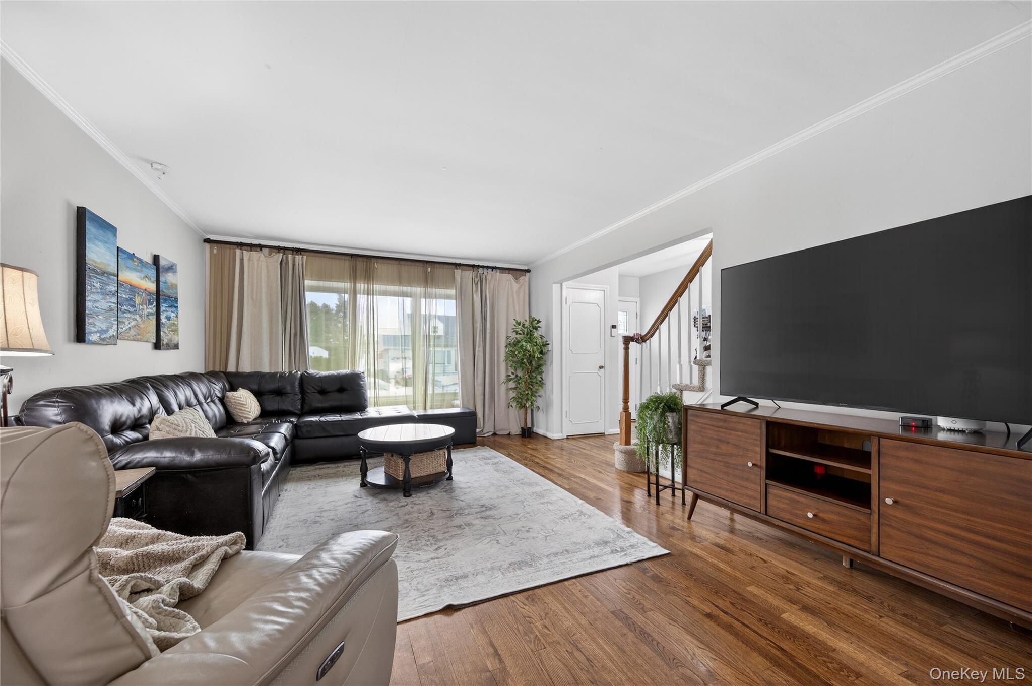 #3 photo, 867 Duncan Drive, Westbury , NY 11590