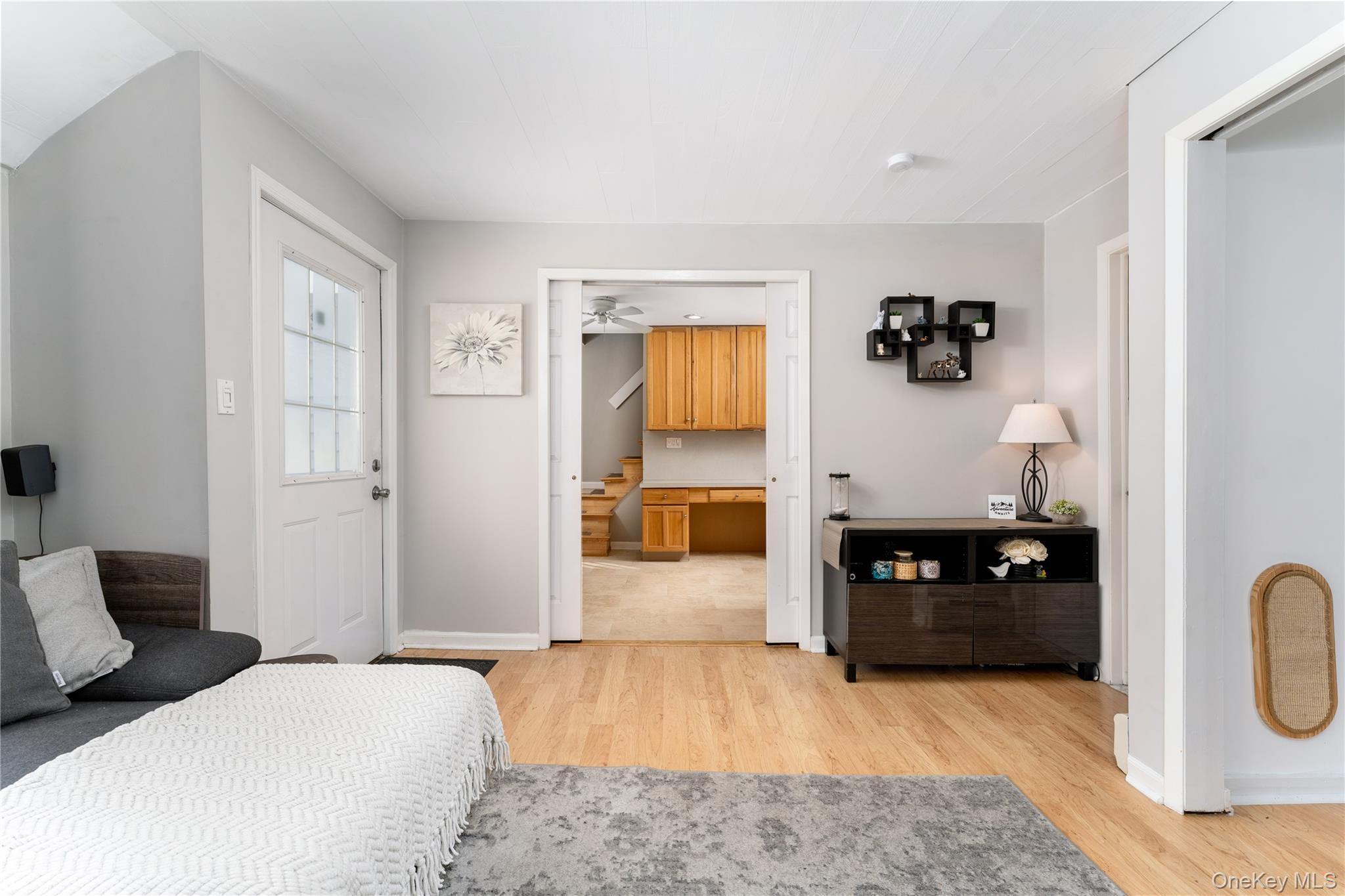 #3 photo, 19 Belmont Road, सफ़ोक काउंटी Sound Beach , NY 11789