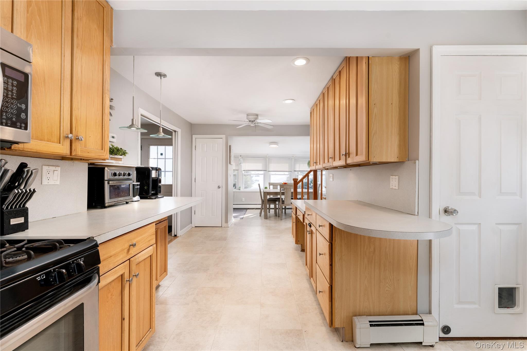 #8 photo, 19 Belmont Road, सफ़ोक काउंटी Sound Beach , NY 11789