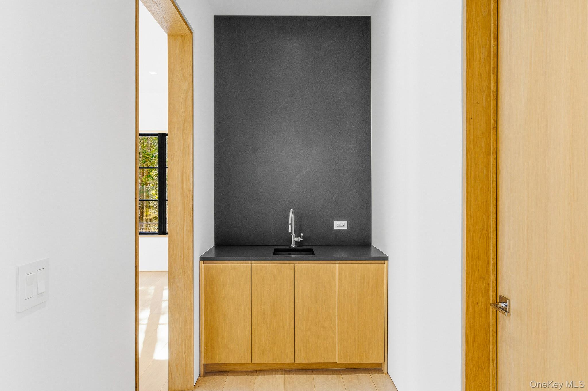 #15 photo, 50 Tuckahoe Lane, सफ़ोक काउंटी Southampton , NY 11968