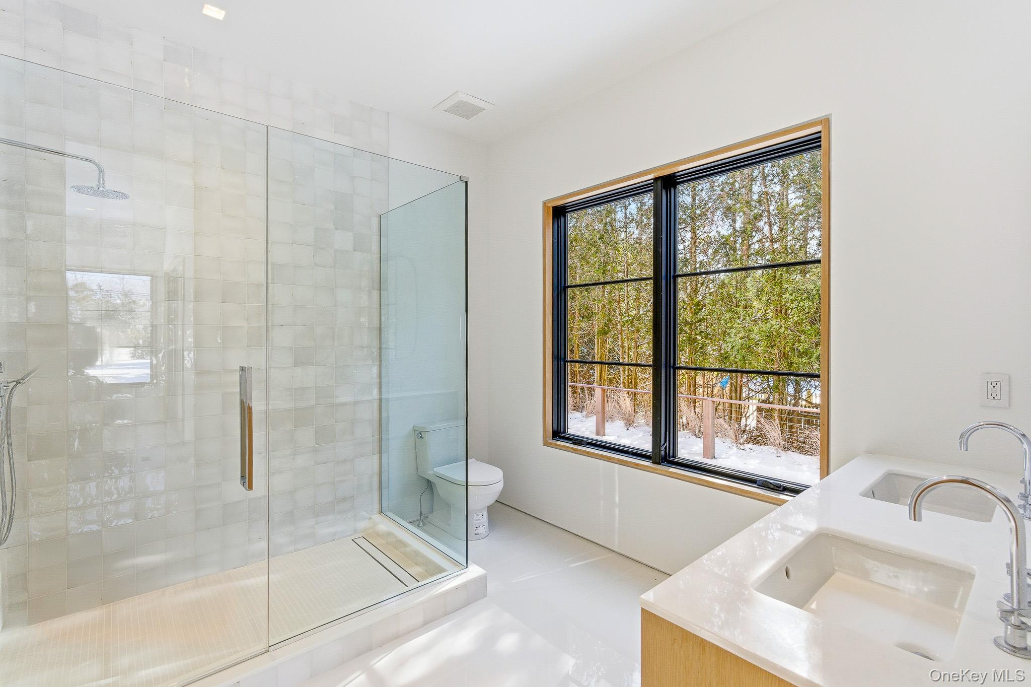 #17 photo, 50 Tuckahoe Lane, सफ़ोक काउंटी Southampton , NY 11968