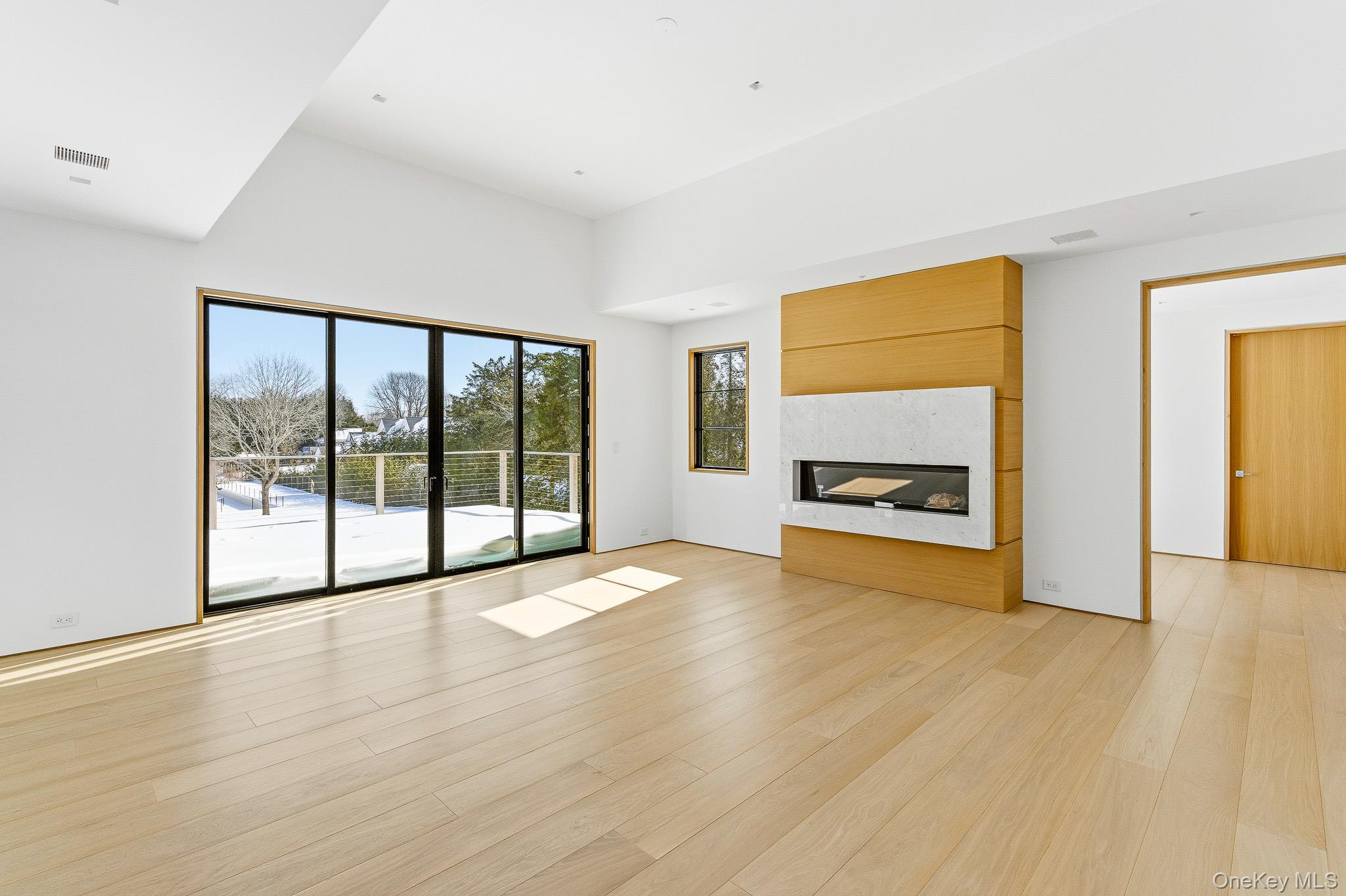 #19 photo, 50 Tuckahoe Lane, सफ़ोक काउंटी Southampton , NY 11968