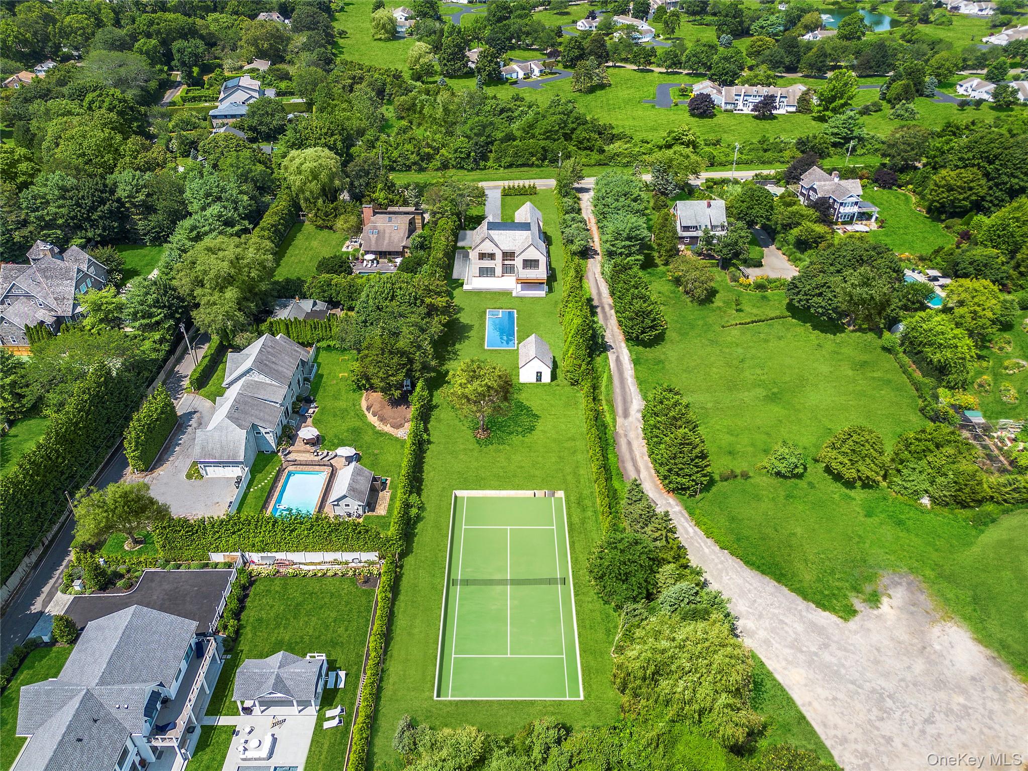 #2 photo, 50 Tuckahoe Lane, सफ़ोक काउंटी Southampton , NY 11968