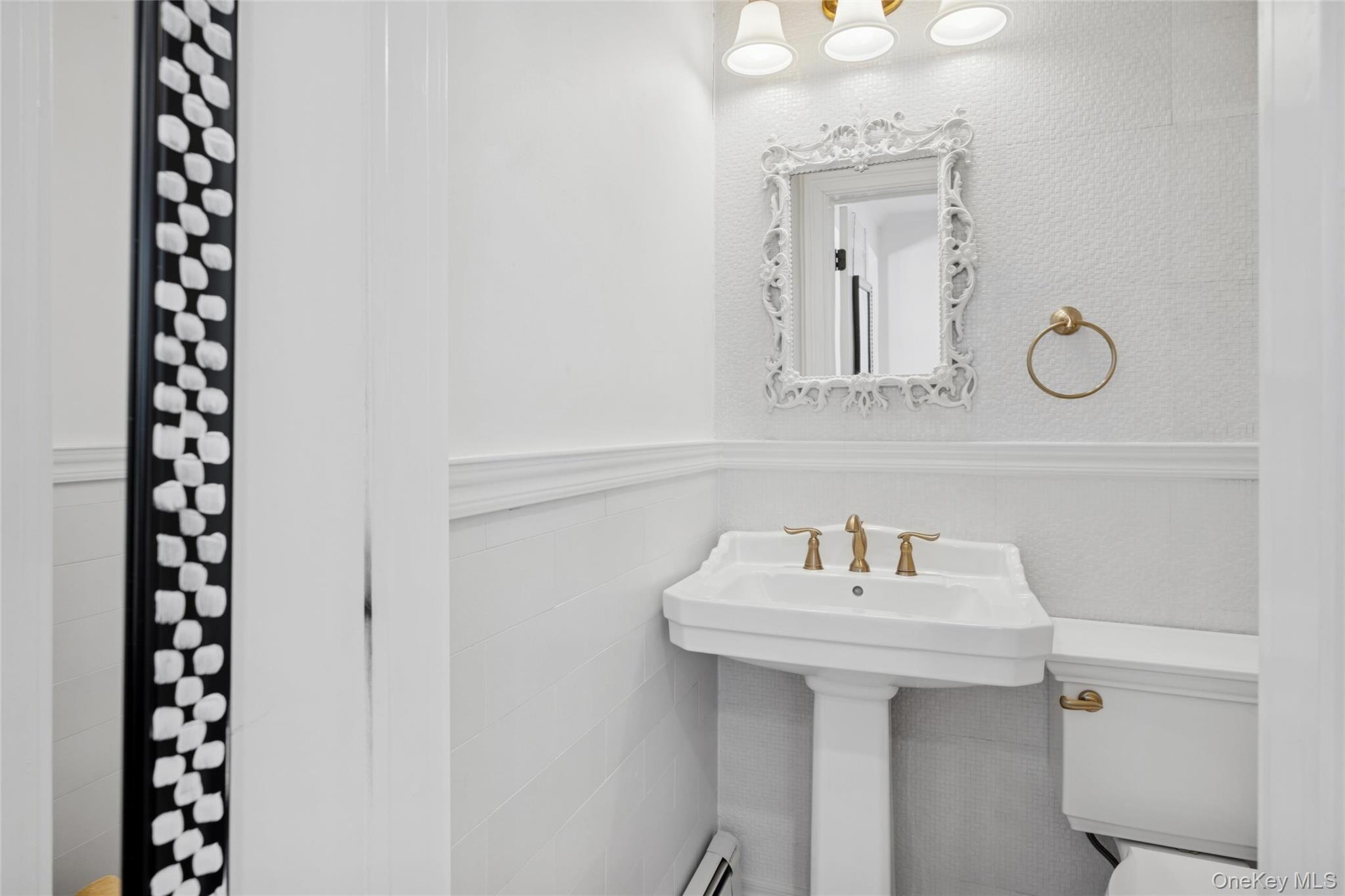 #10 photo, 130 Oakview Avenue, Farmingdale , NY 11735