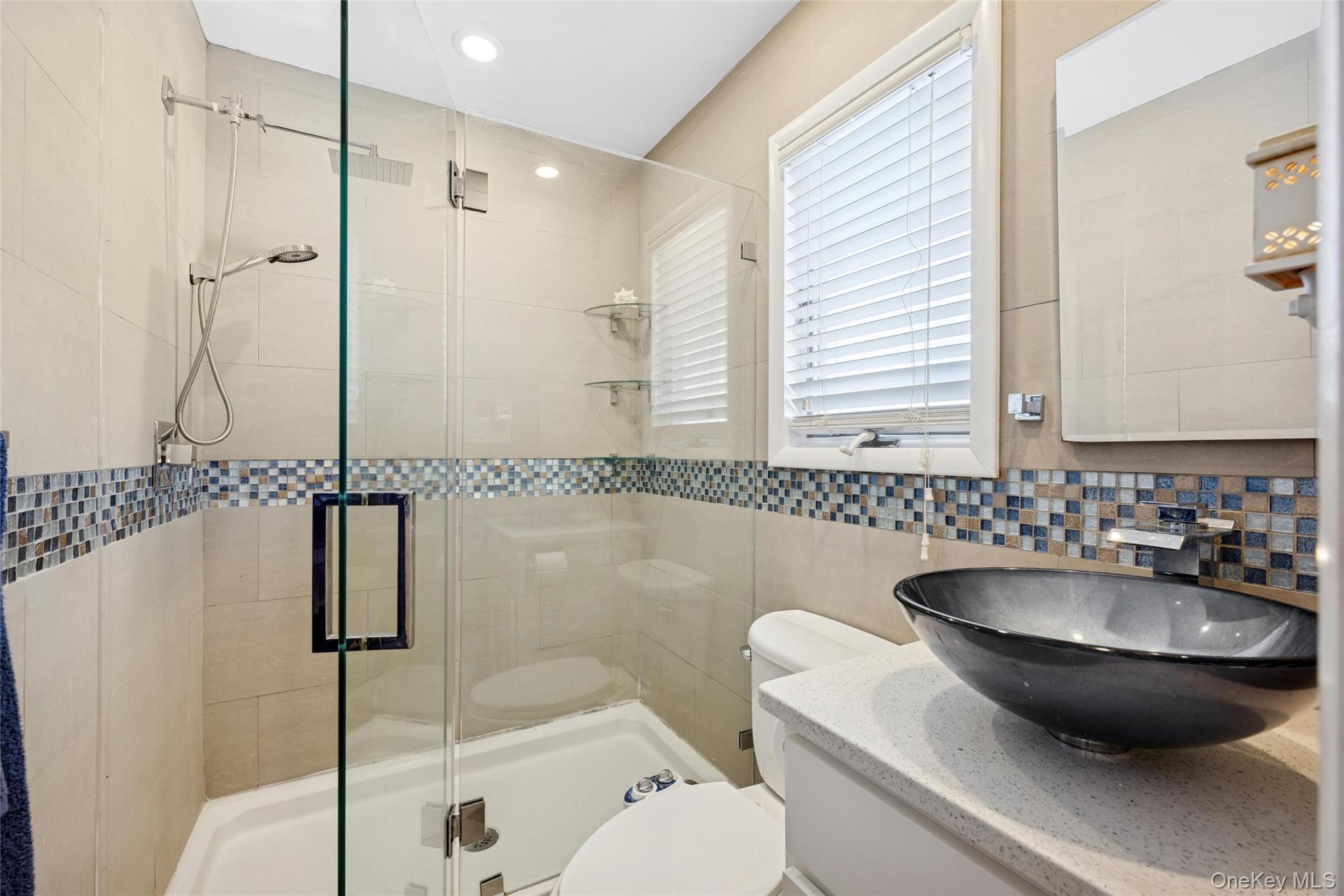 #15 photo, 130 Oakview Avenue, Farmingdale , NY 11735