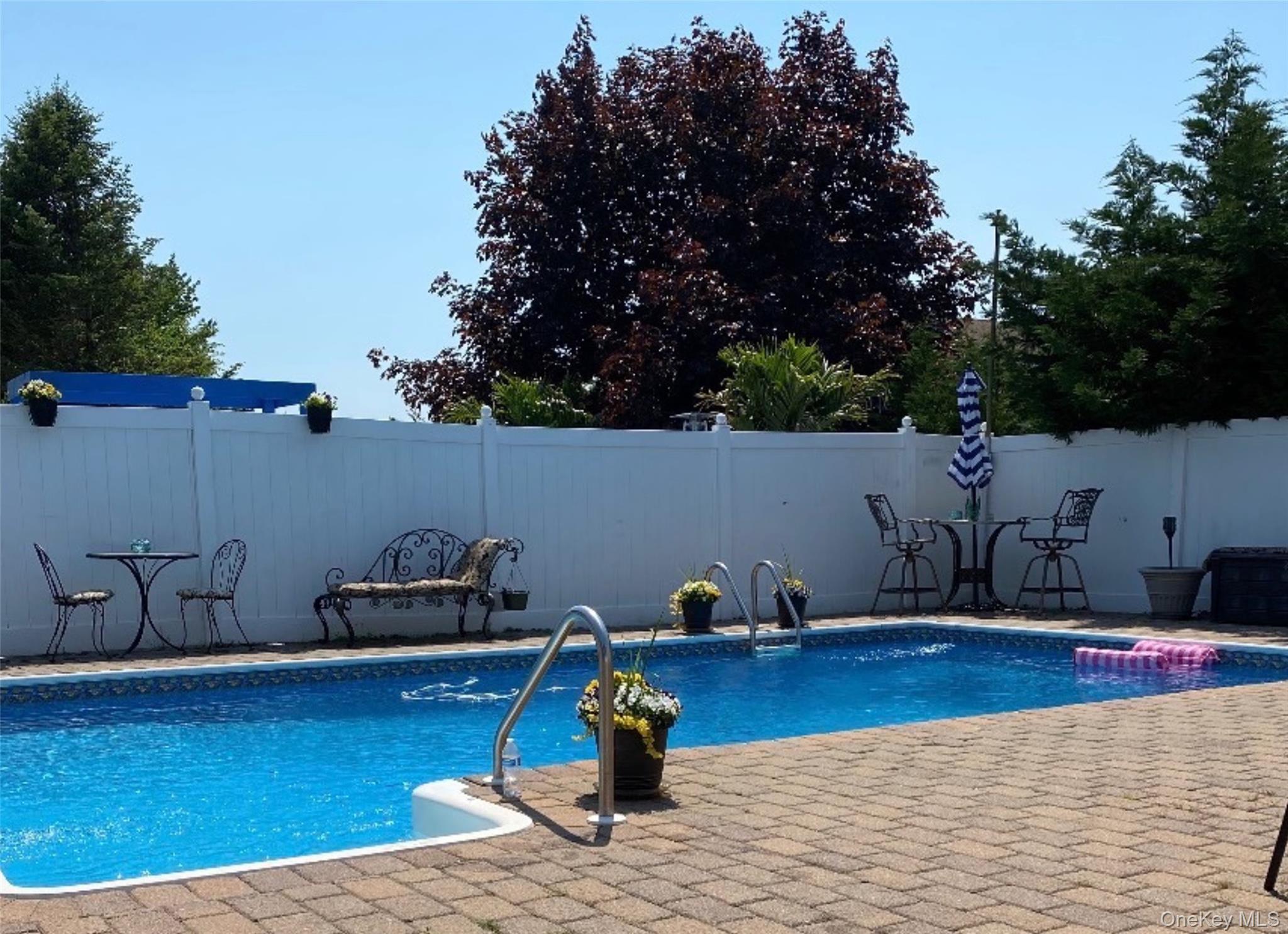 #20 photo, 130 Oakview Avenue, Farmingdale , NY 11735