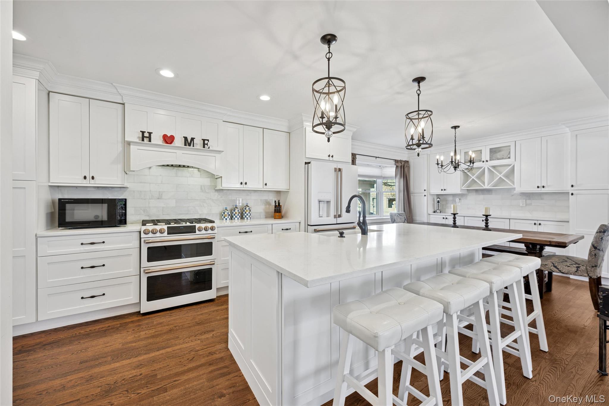 #5 photo, 130 Oakview Avenue, Farmingdale , NY 11735