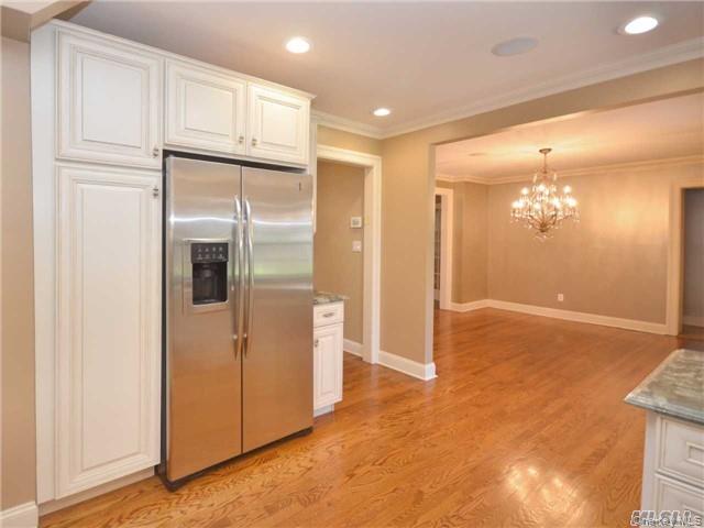 #10 photo, 25 Gaynor Avenue, 롱 아일랜드 Manhasset , NY 11030