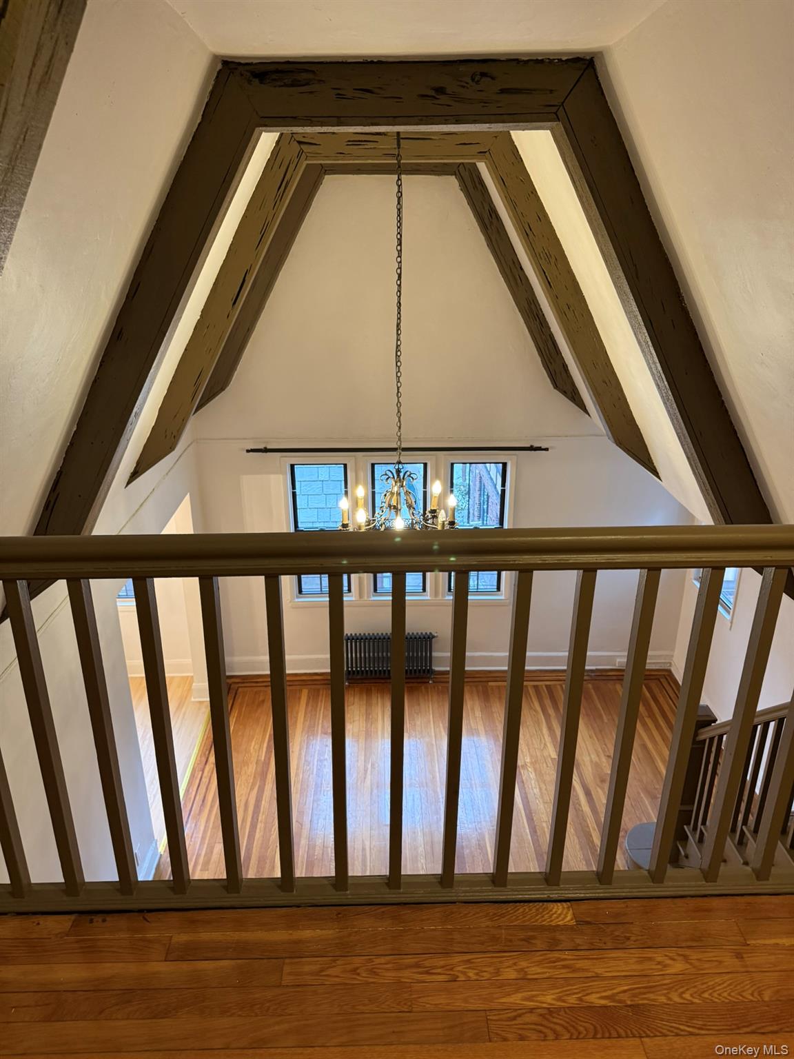 #8 photo, 35-25 190th Street, Flushing , NY 11358